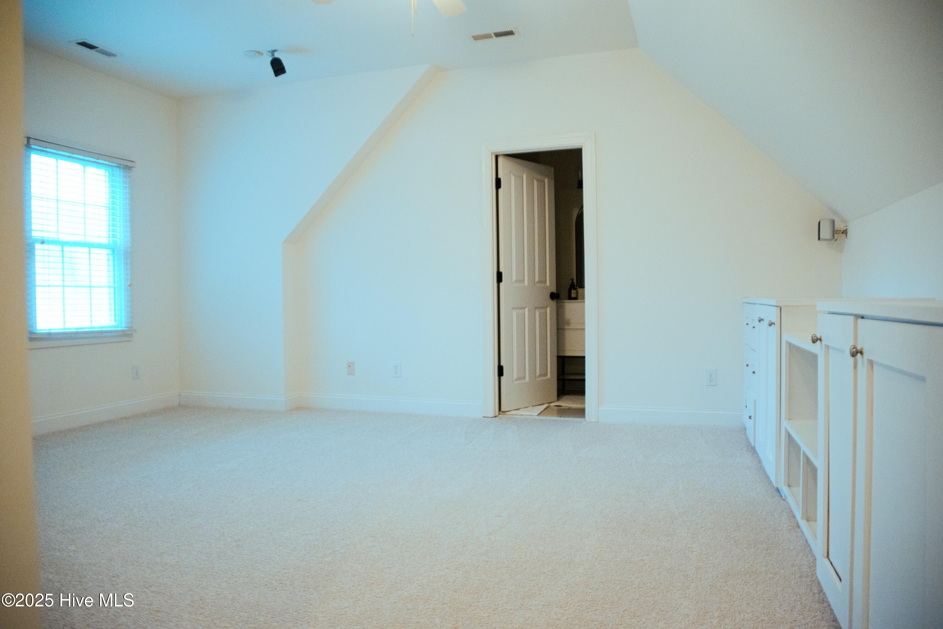 905 Upper Reach Drive Property Photo 31