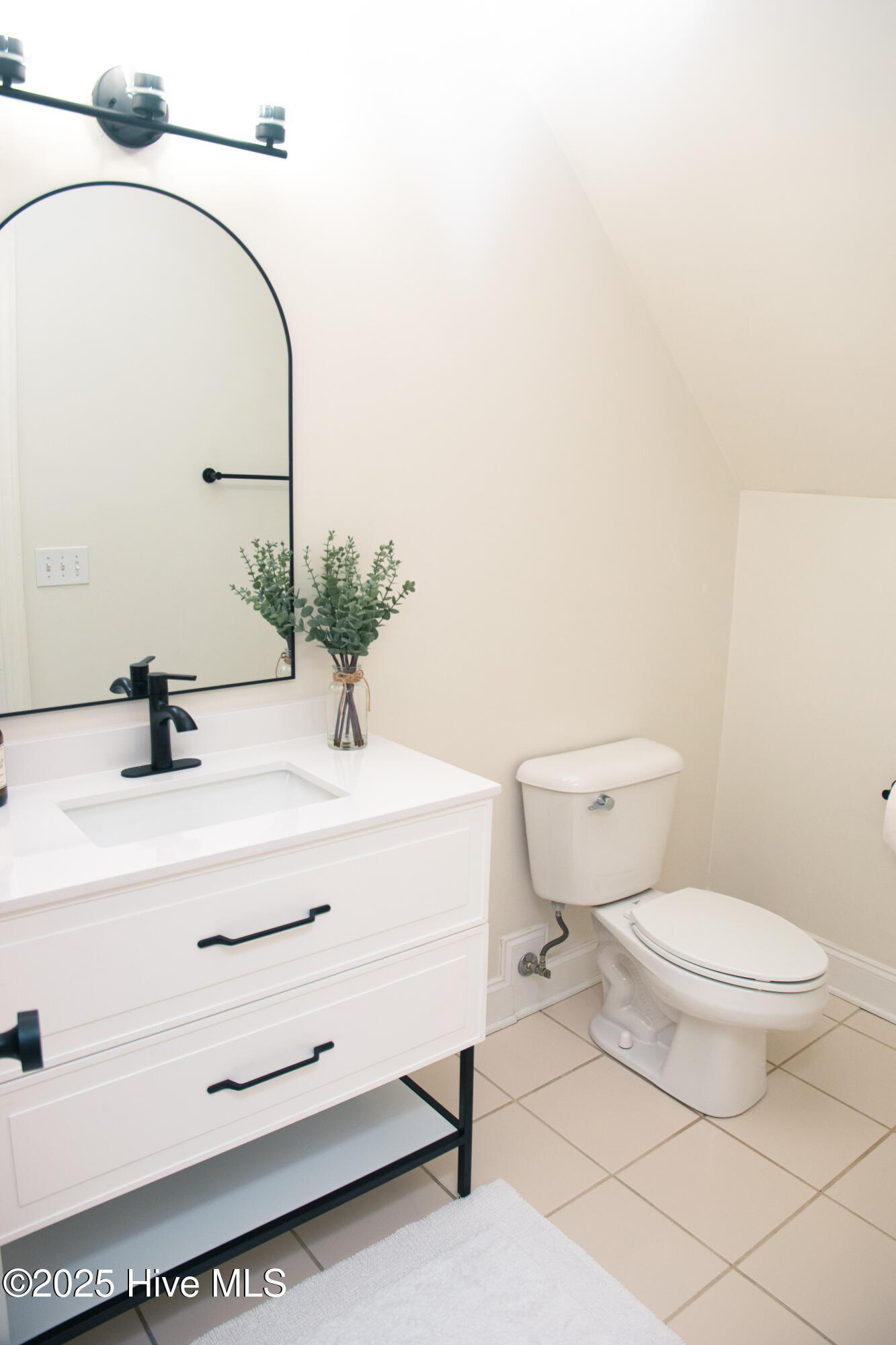 905 Upper Reach Drive Property Photo 33