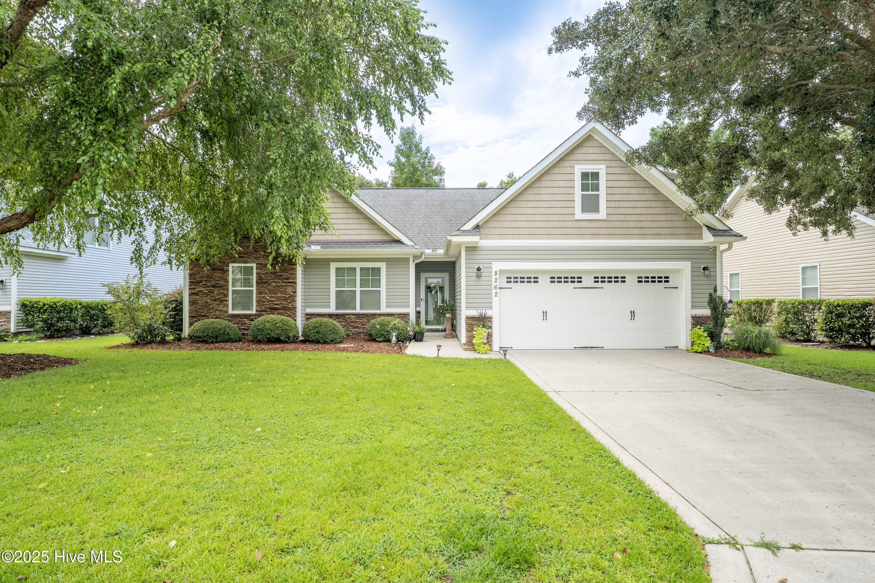 8262 Porters Crossing Way Property Photo 1
