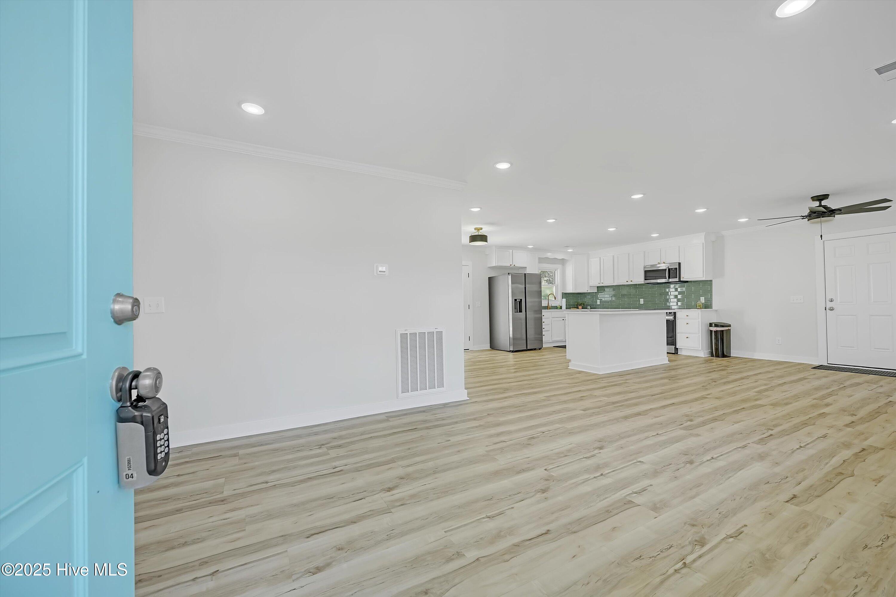 2113 Shirley Road Property Photo 3