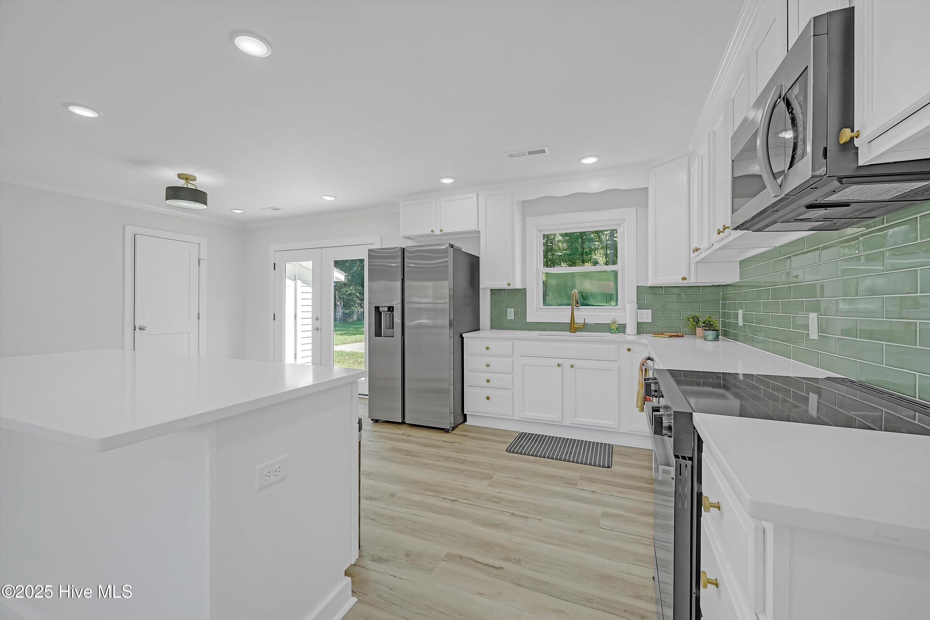 2113 Shirley Road Property Photo 9