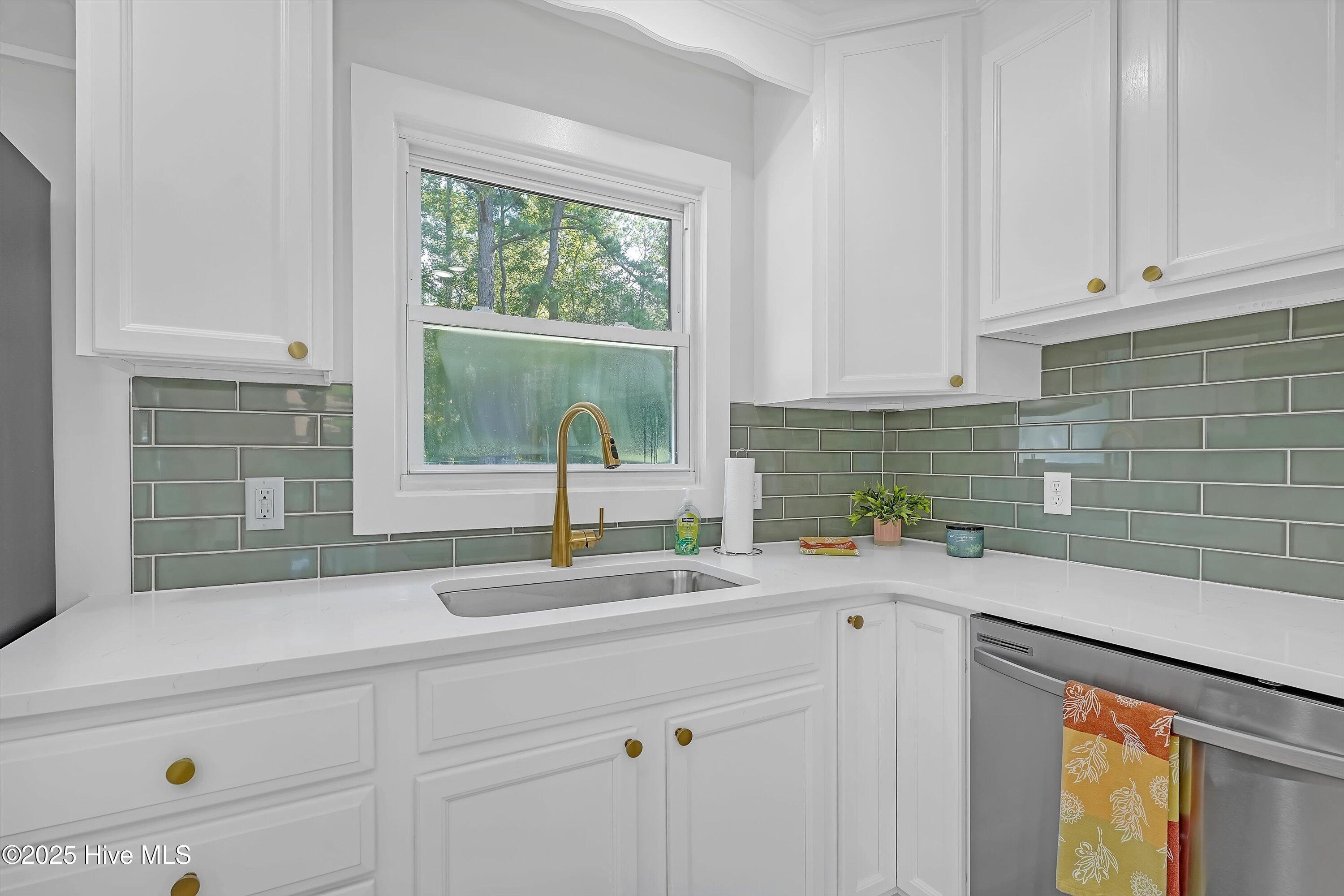 2113 Shirley Road Property Photo 10