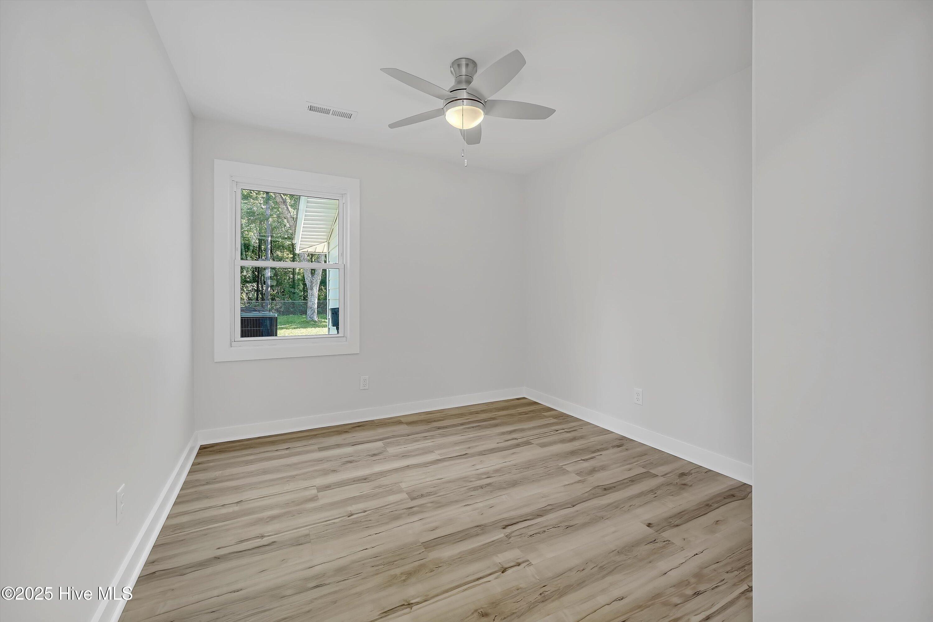 2113 Shirley Road Property Photo 13