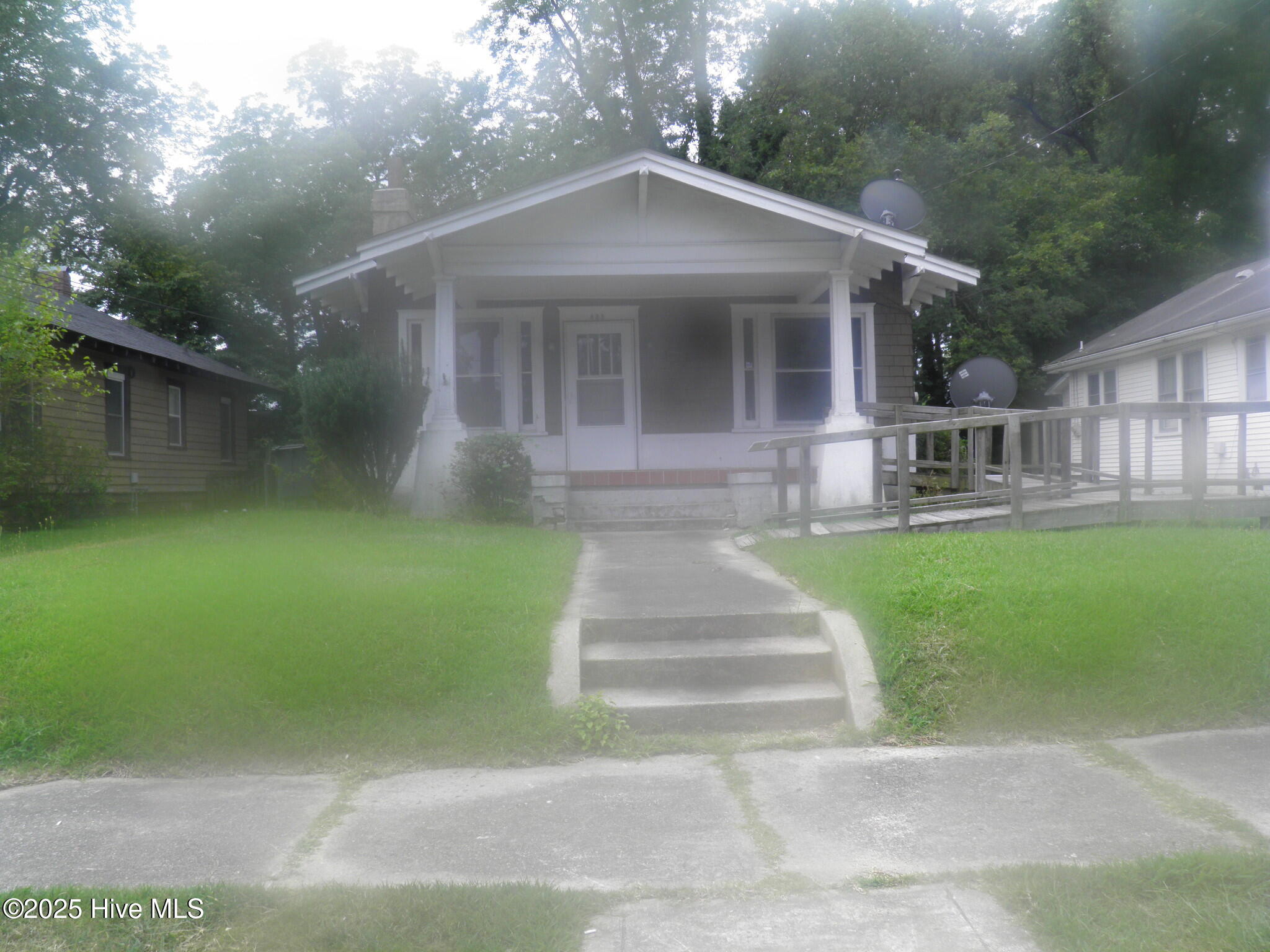 835 Western Avenue Property Photo 1