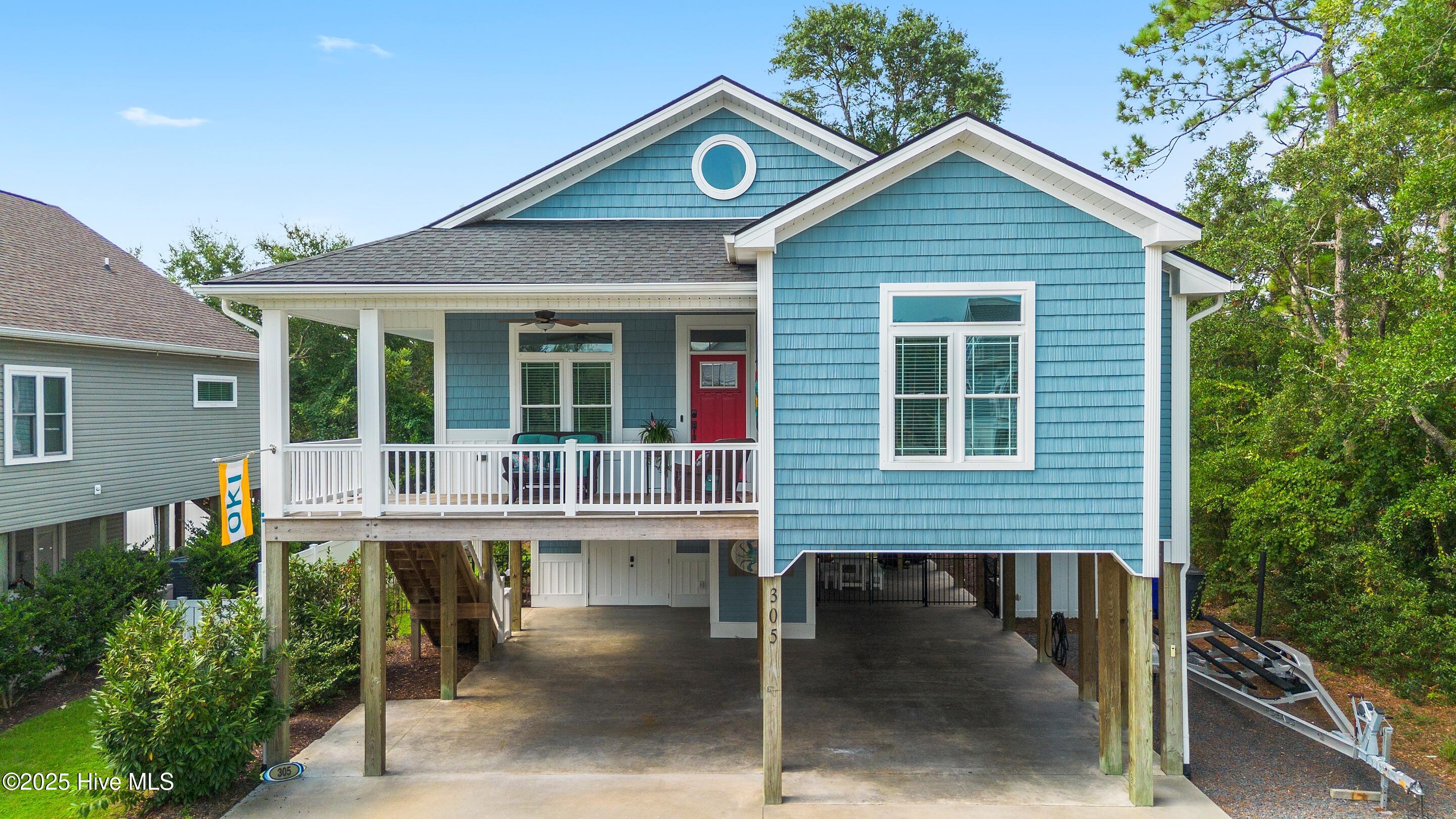 305 E Yacht Drive Property Photo 1