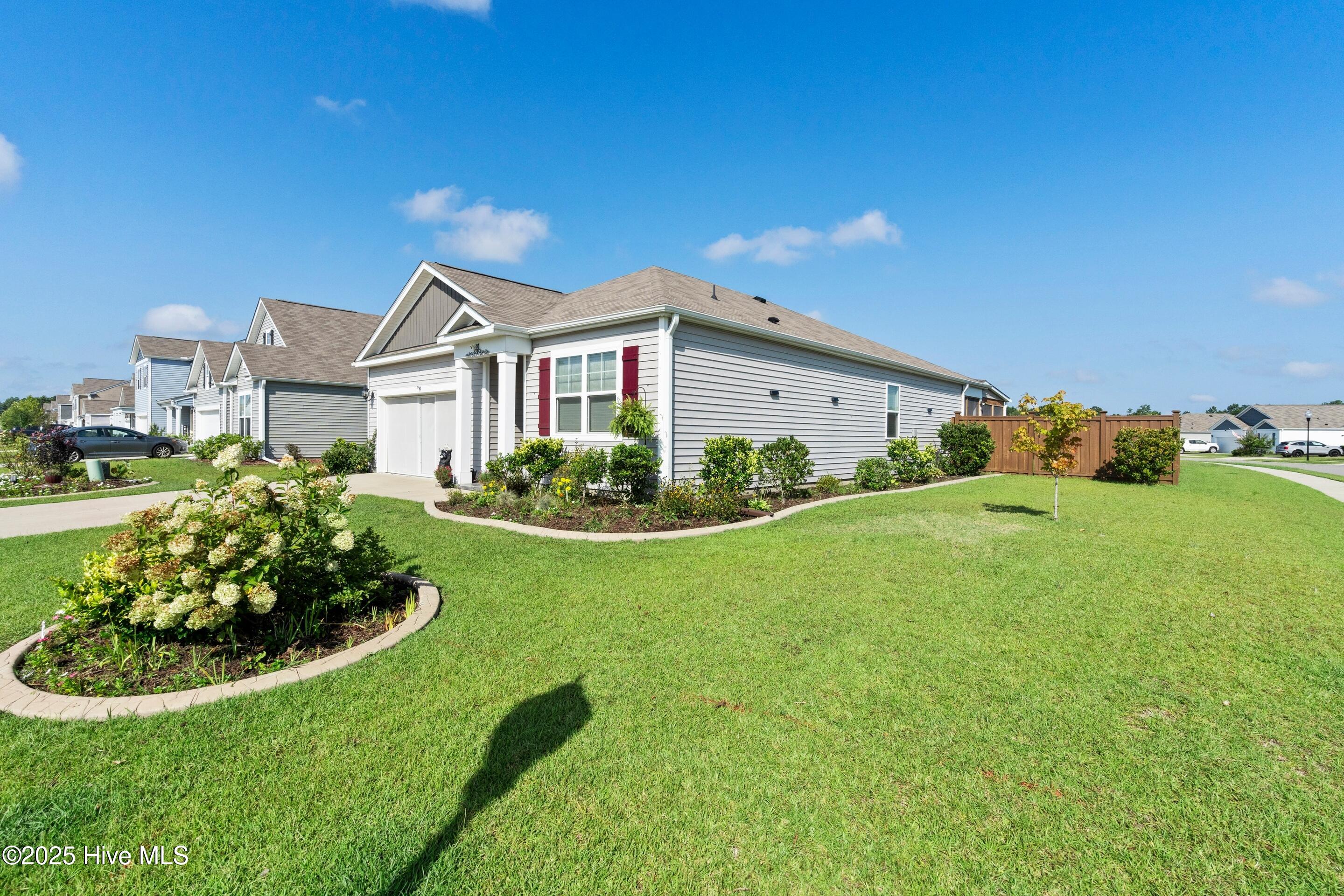 3318 Hemlock Way Property Photo 6