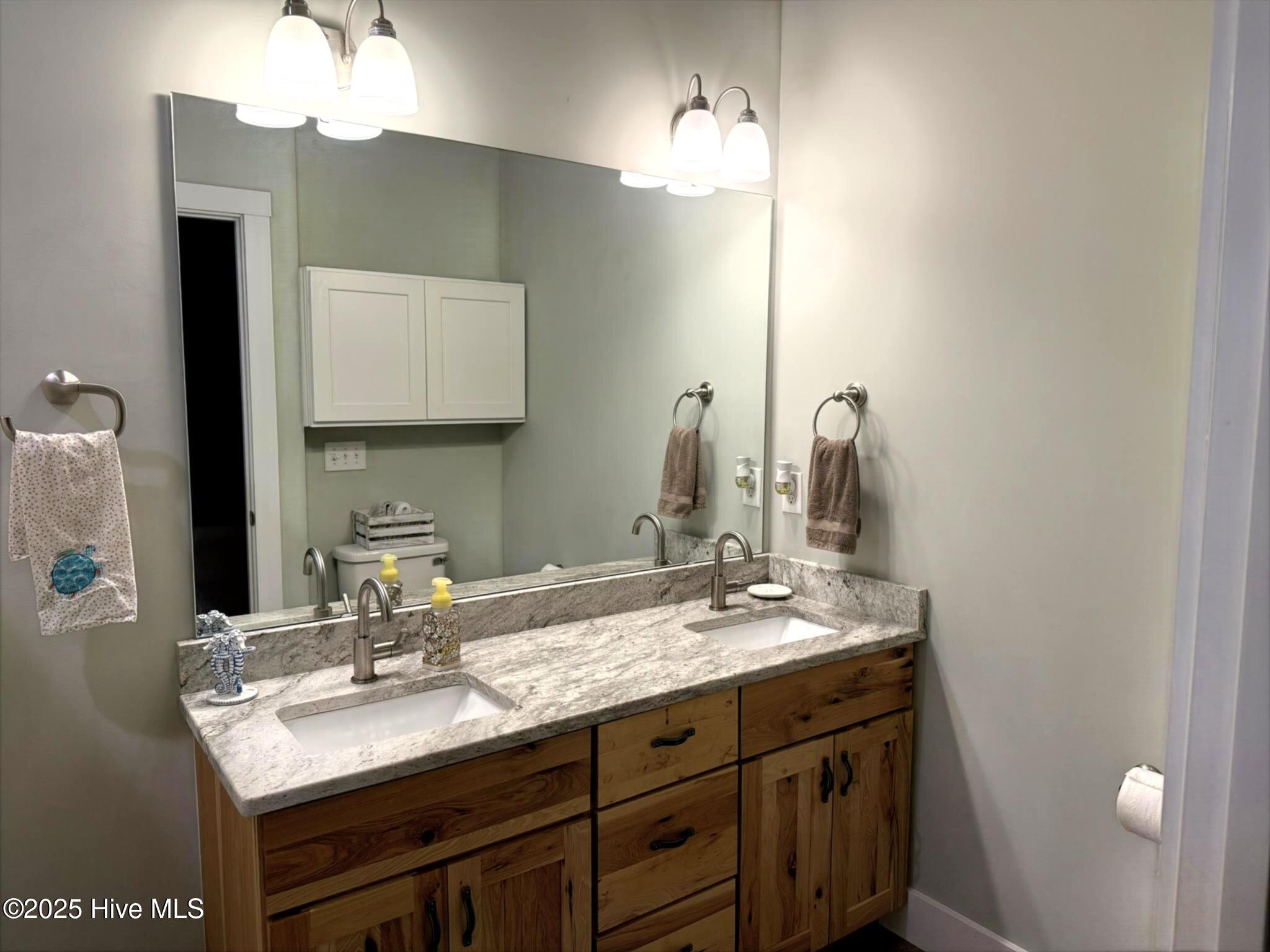 669 Pelican Circle Property Photo 10