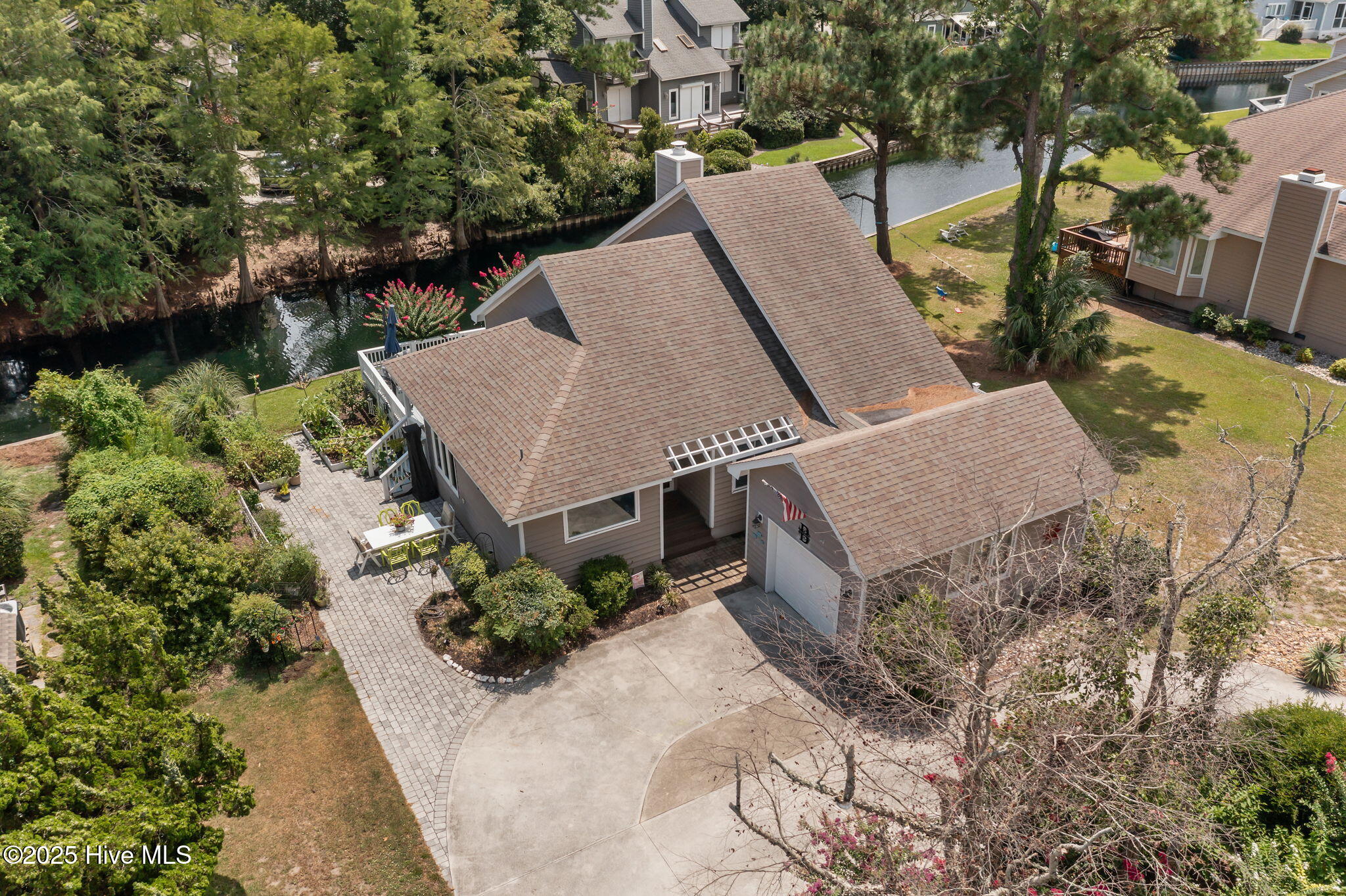 241 Windjammer Property Photo 1