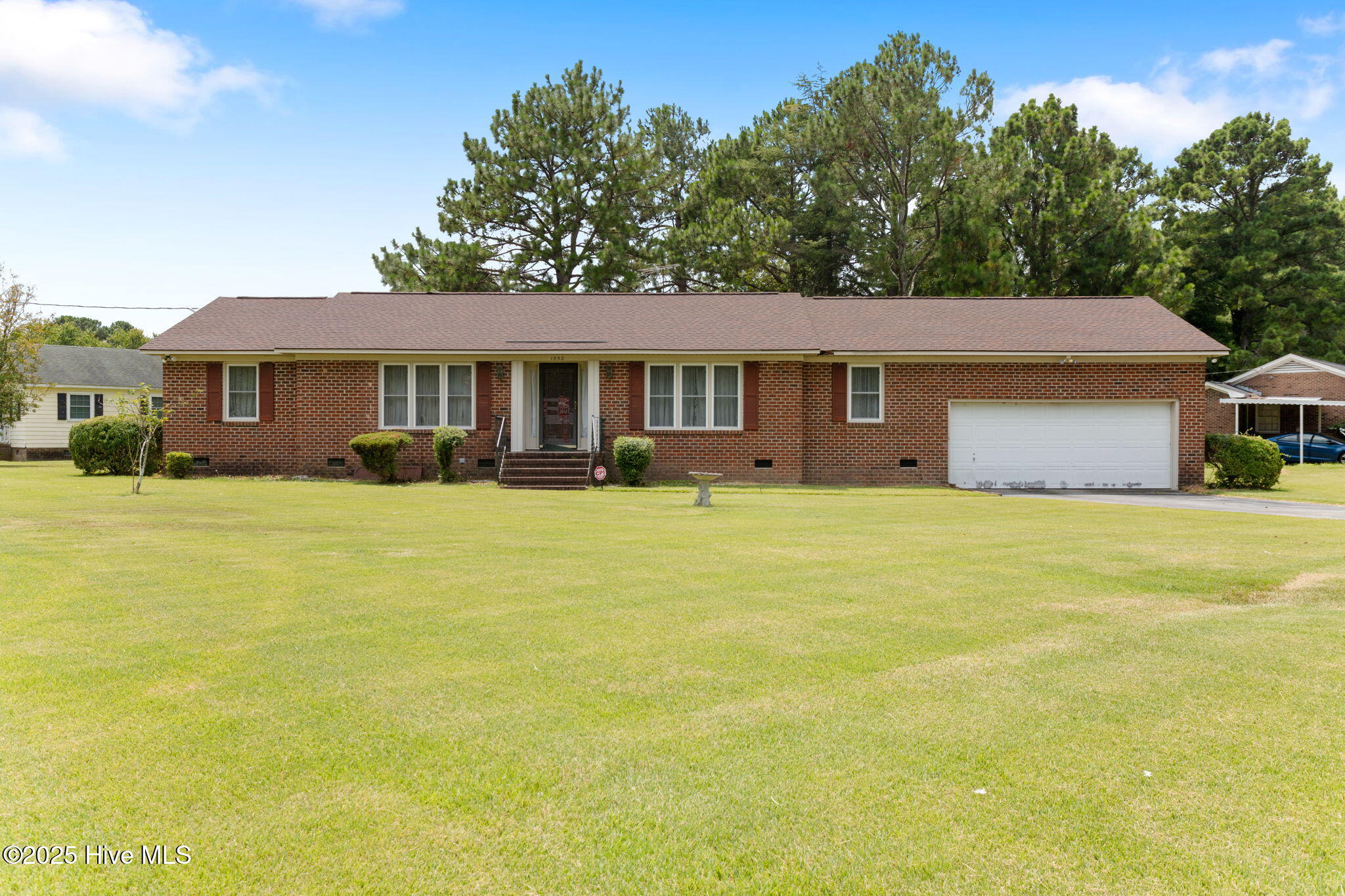 1852 Springfield Road Property Photo 1