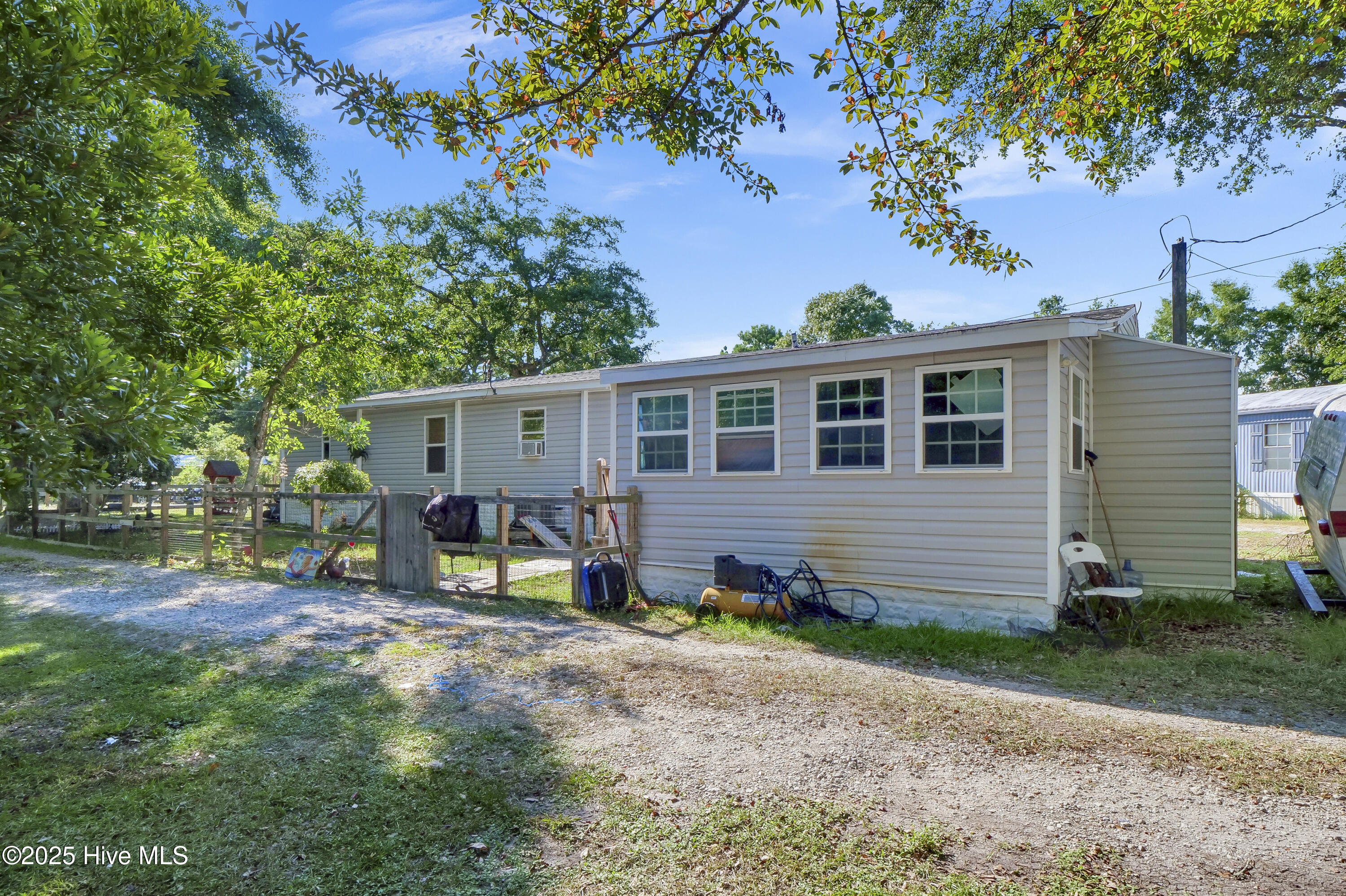 215 Anderson Drive Property Photo 5