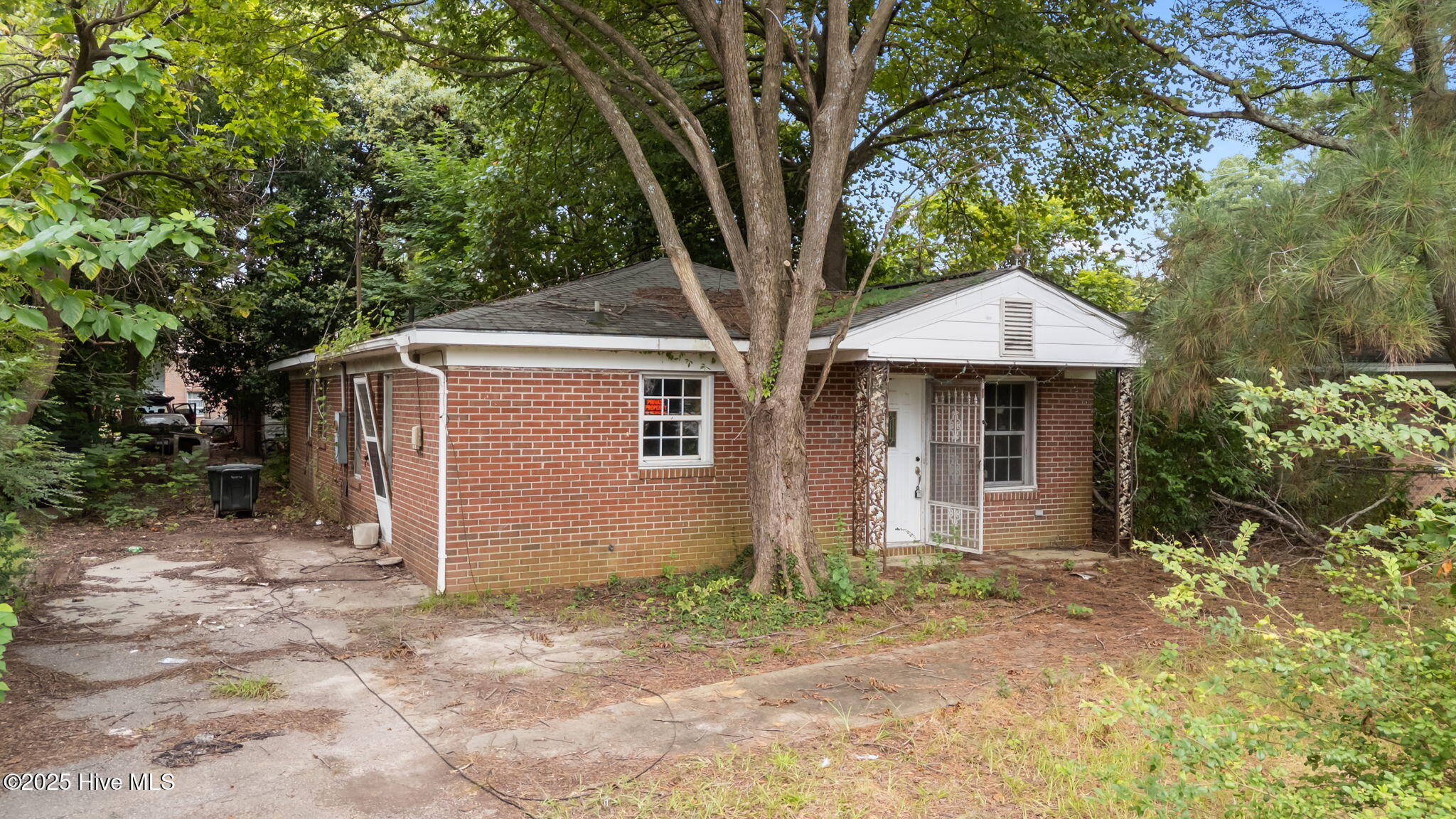 223 Renfrow Street Property Photo 1