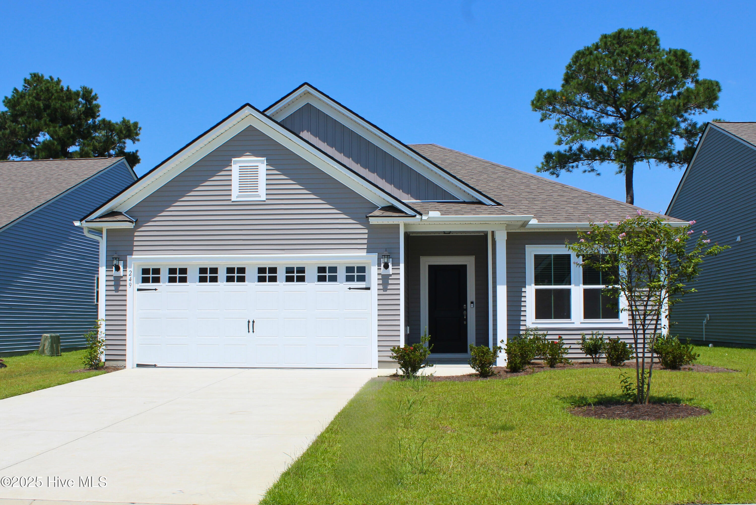249 Eagle Claw Drive 4016 Property Photo 1