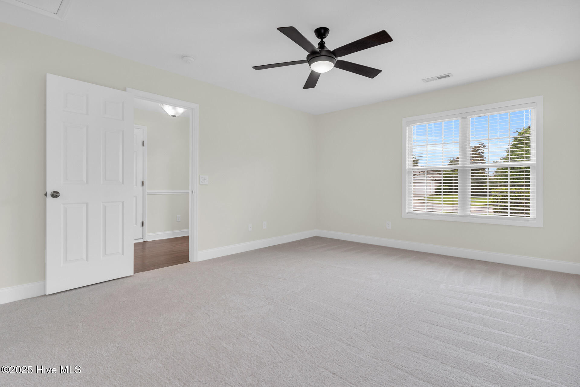2308 Crescent Court Property Photo 18