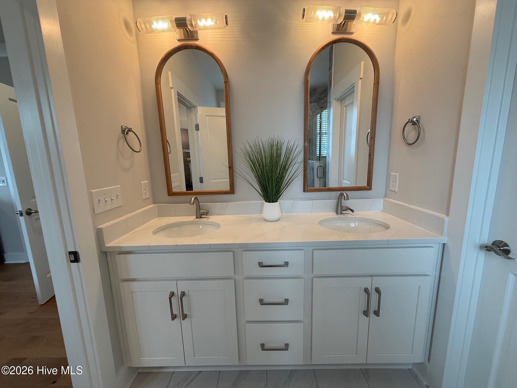 408 S Anderson Boulevard . Property Photo 19