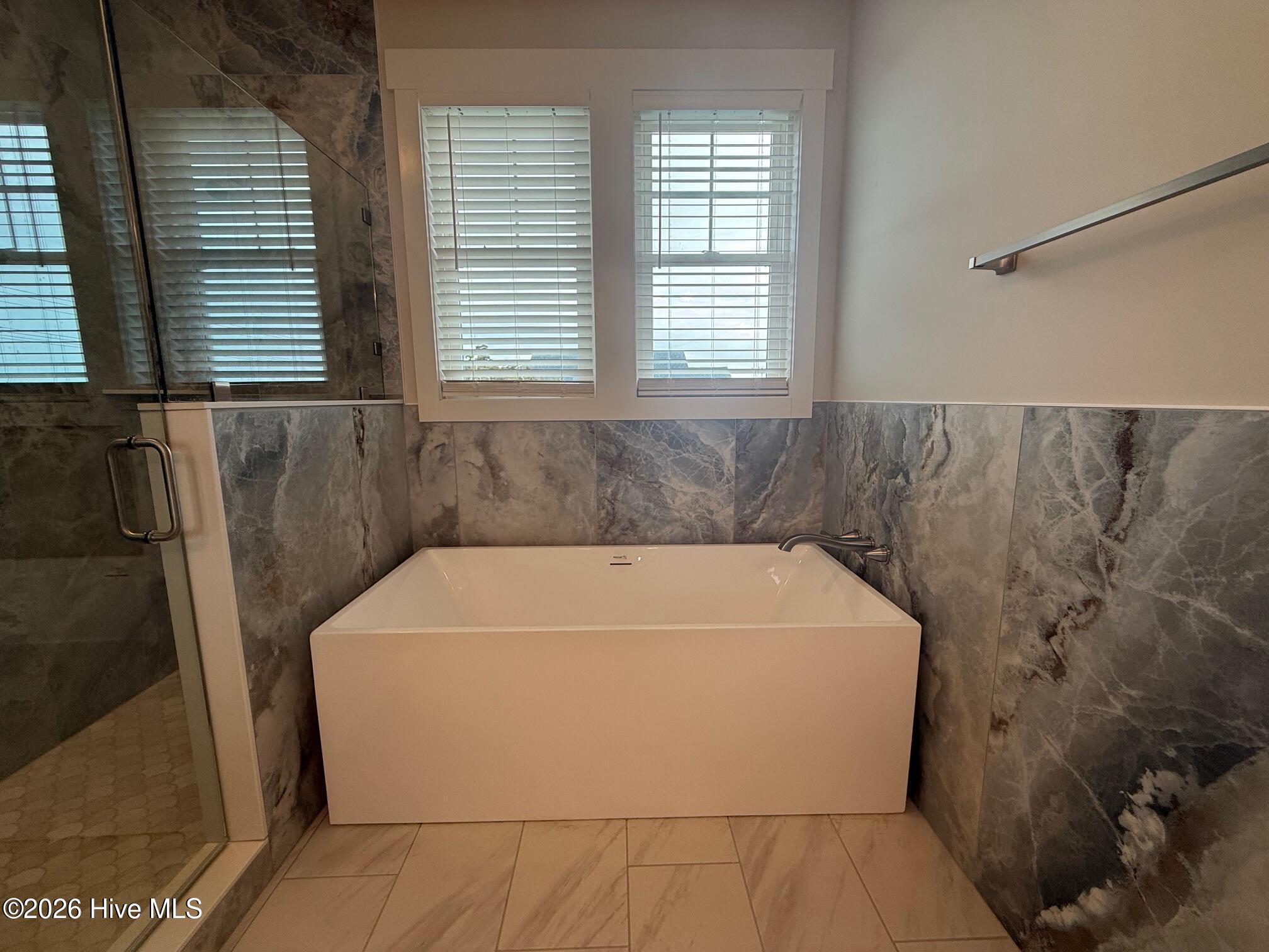 408 S Anderson Boulevard . Property Photo 21