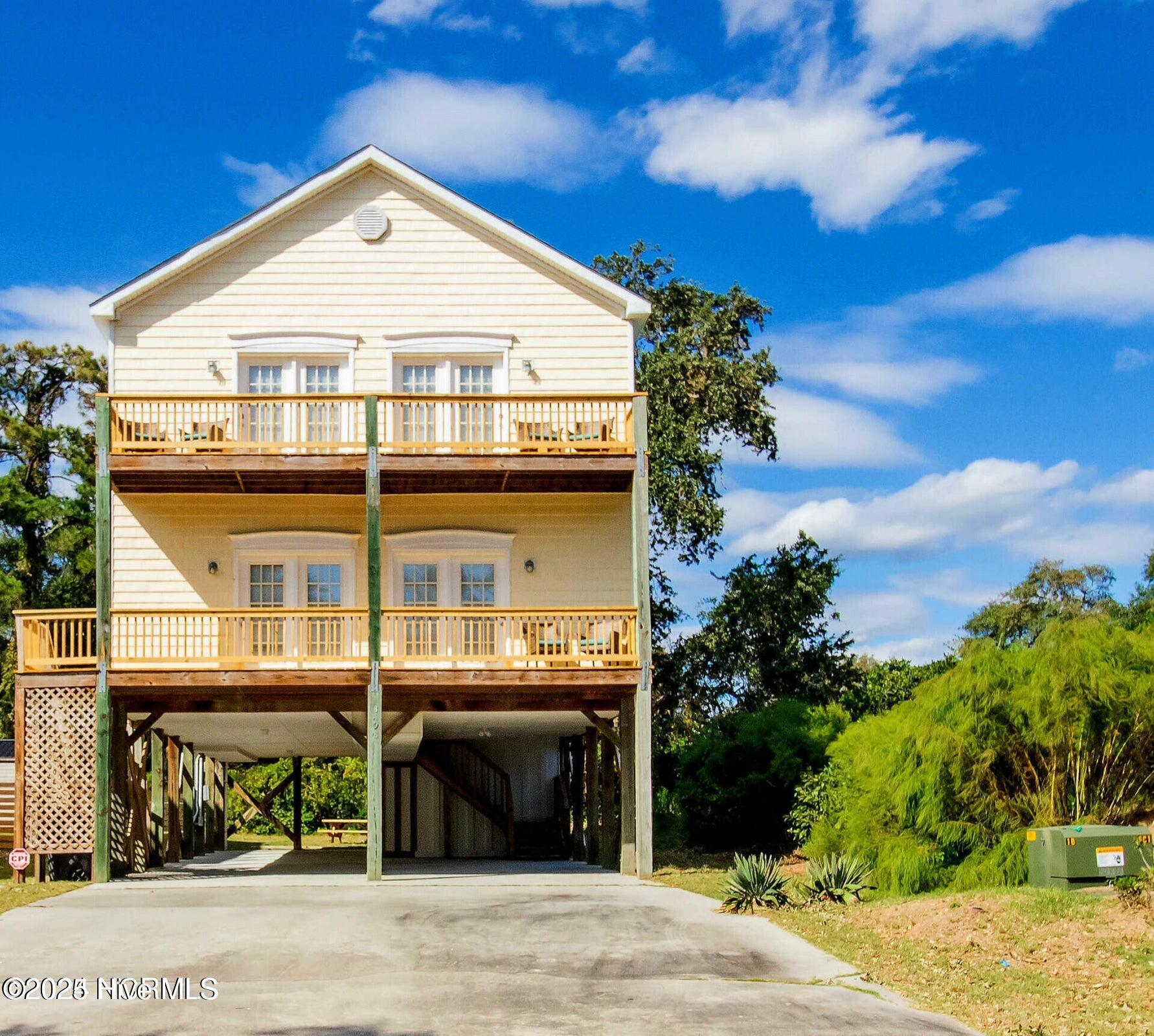 3498 Windy Point Road Property Photo 1