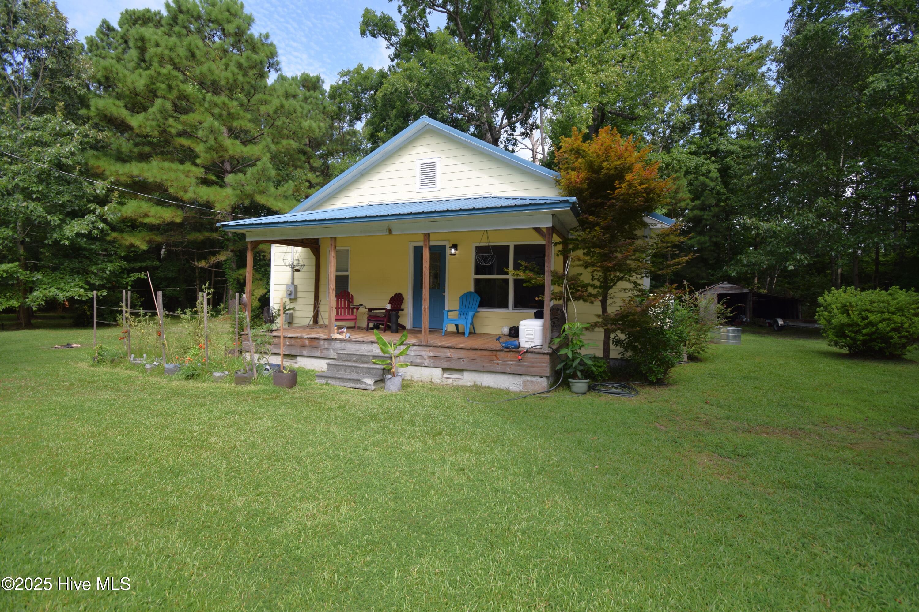 403 Styrontown Beach Road Property Photo 1