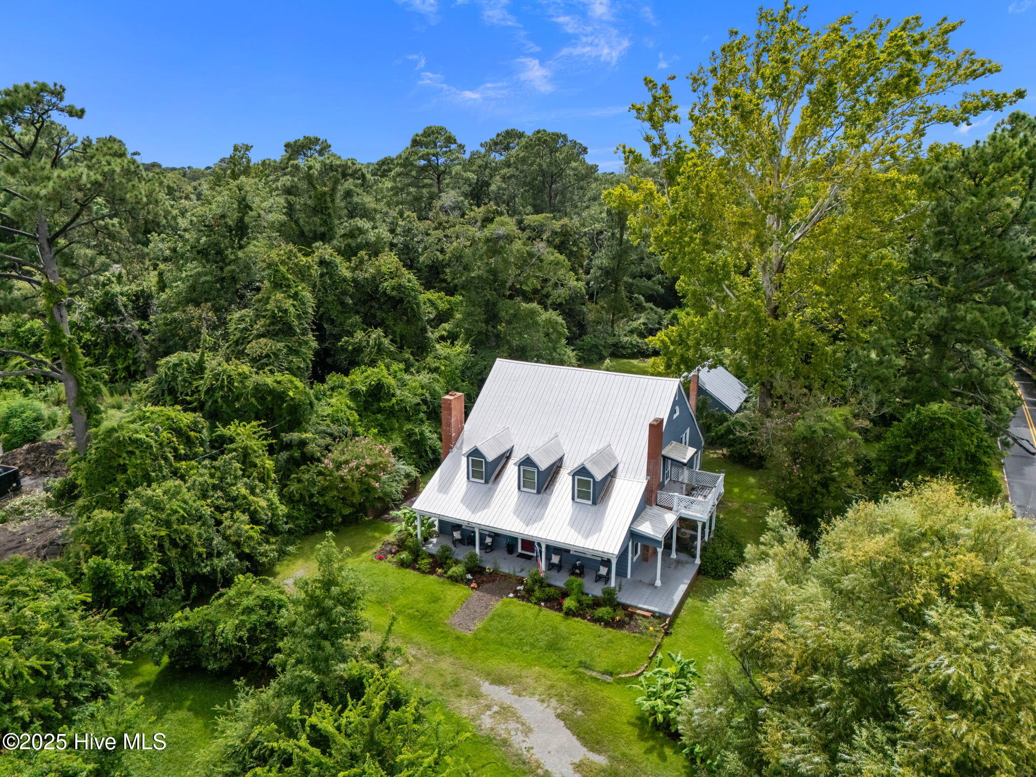 120 Yorktown Drive Property Photo 1