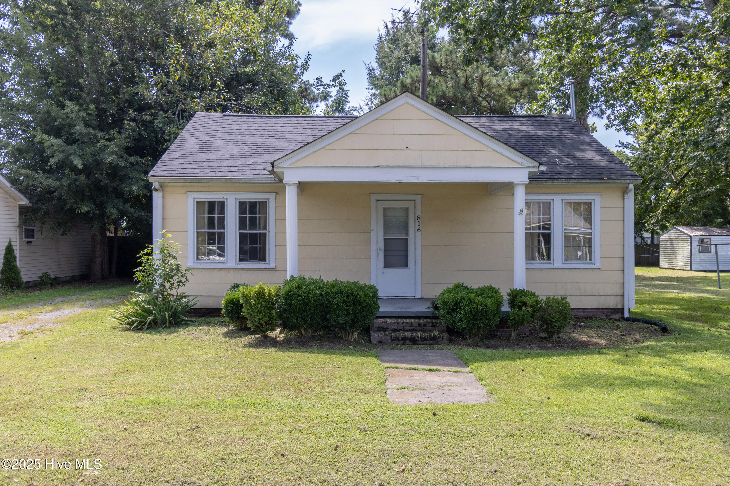 816 Johnston Street Property Photo 1