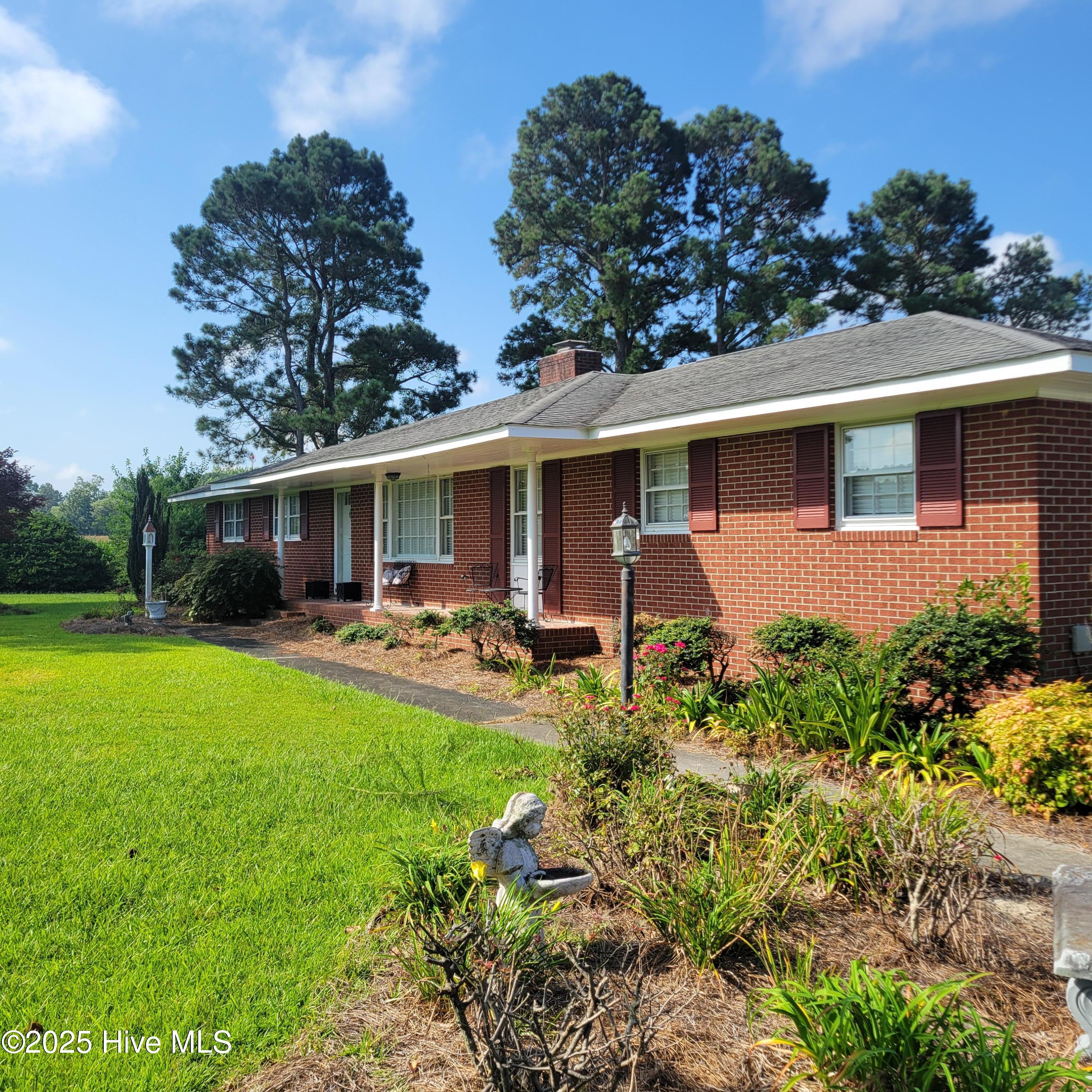 6185 Slocum Trail Property Photo 1