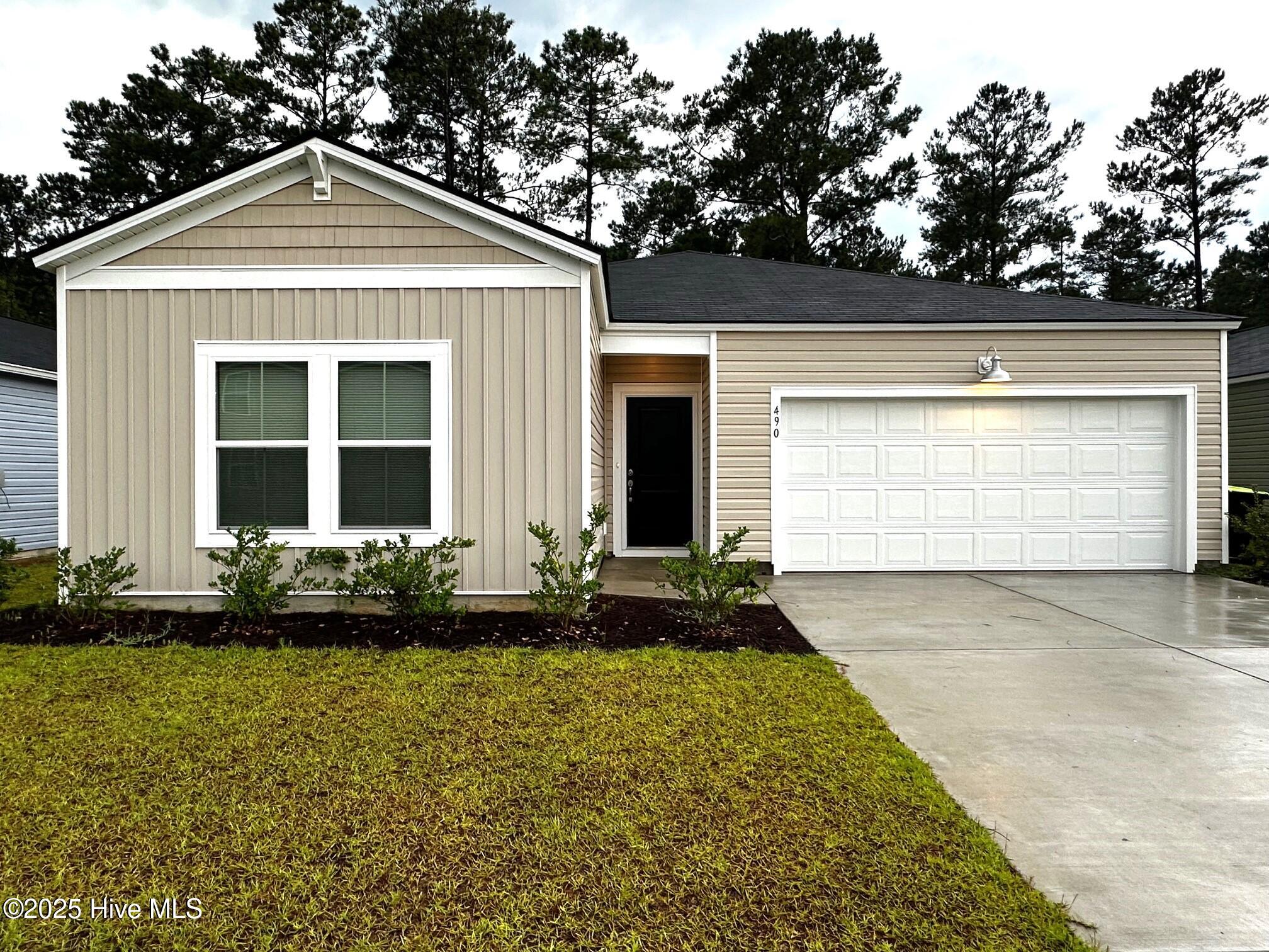 490 Ladyfish Loop Property Photo 1