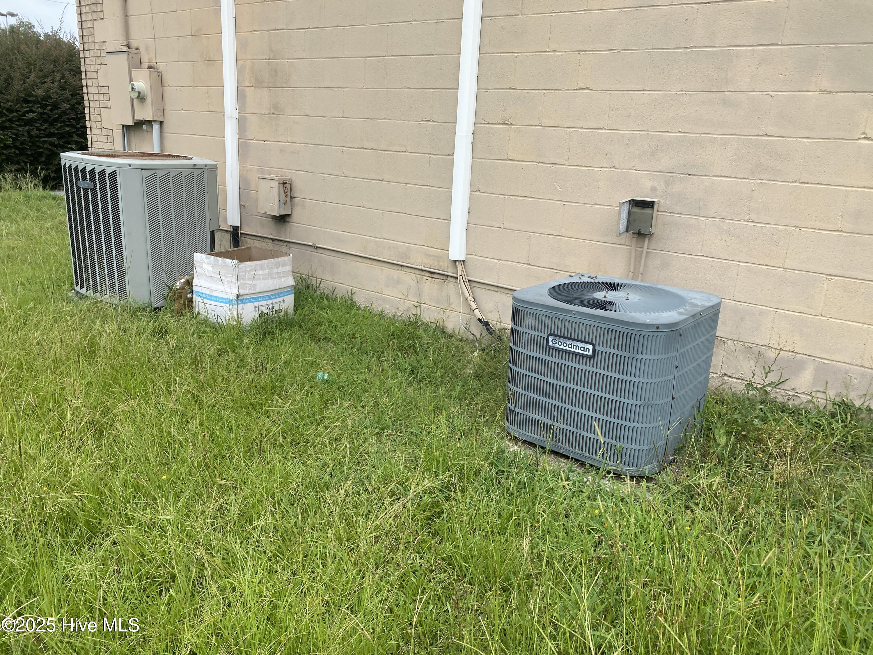 600 Washington Street Property Photo 4