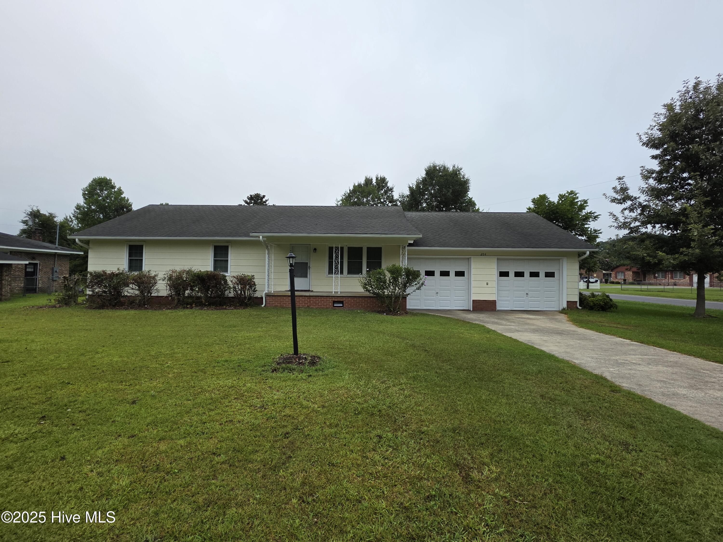 204 Wharton Street Property Photo 1