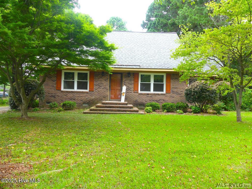 220 Brentwood Drive Property Photo 1