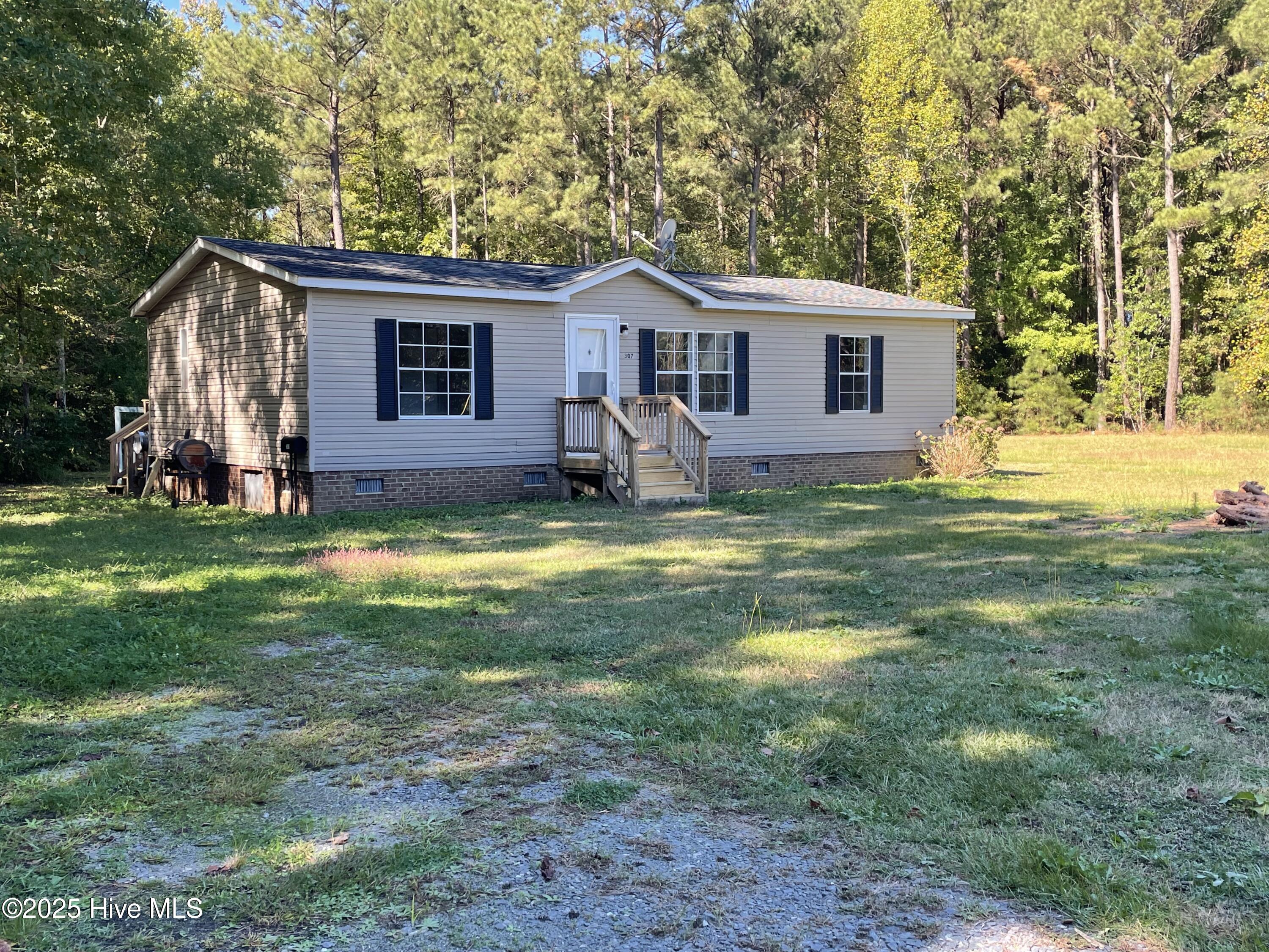 307 Little Road