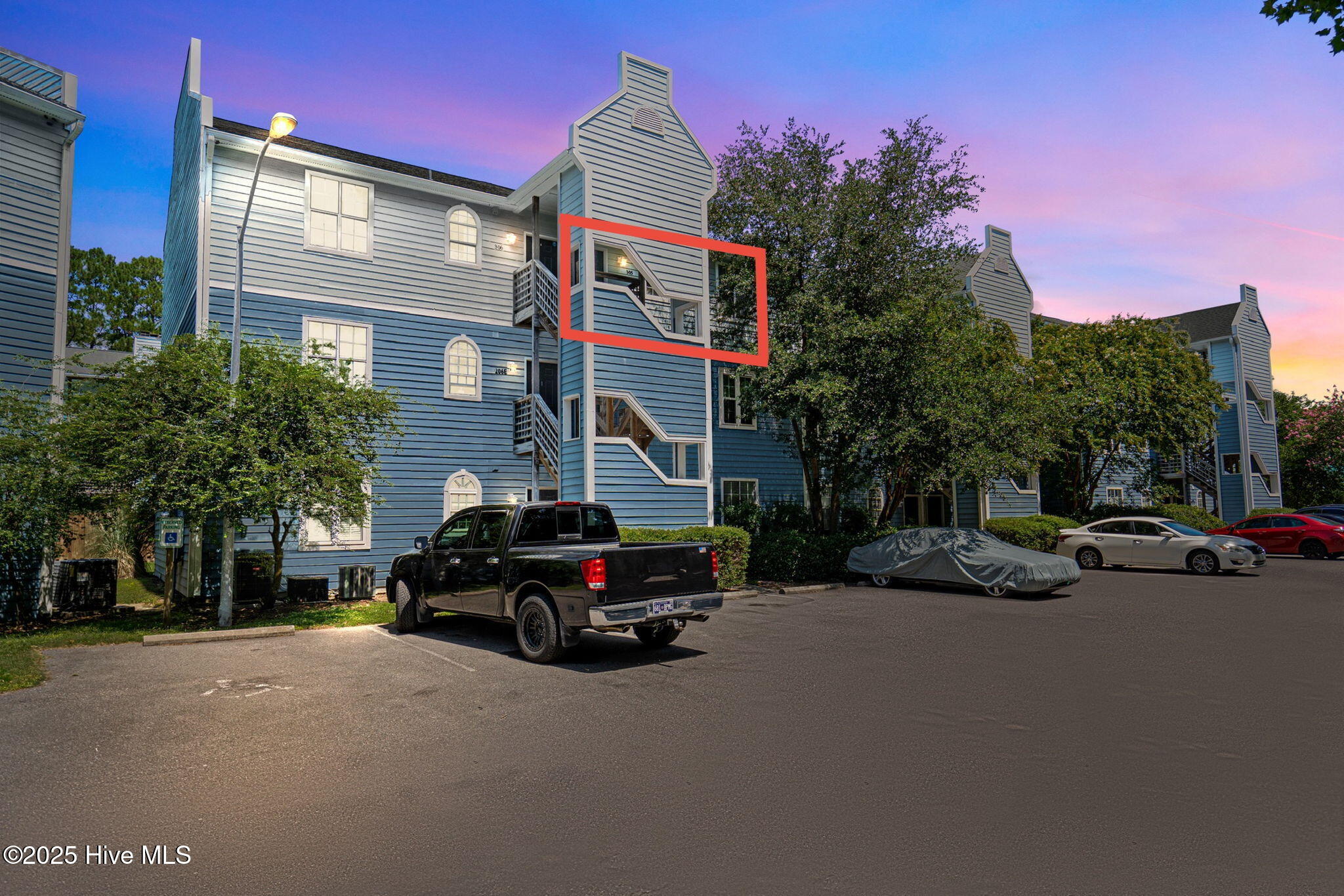 4240 Wilshire Boulevard 305-e Property Photo 1