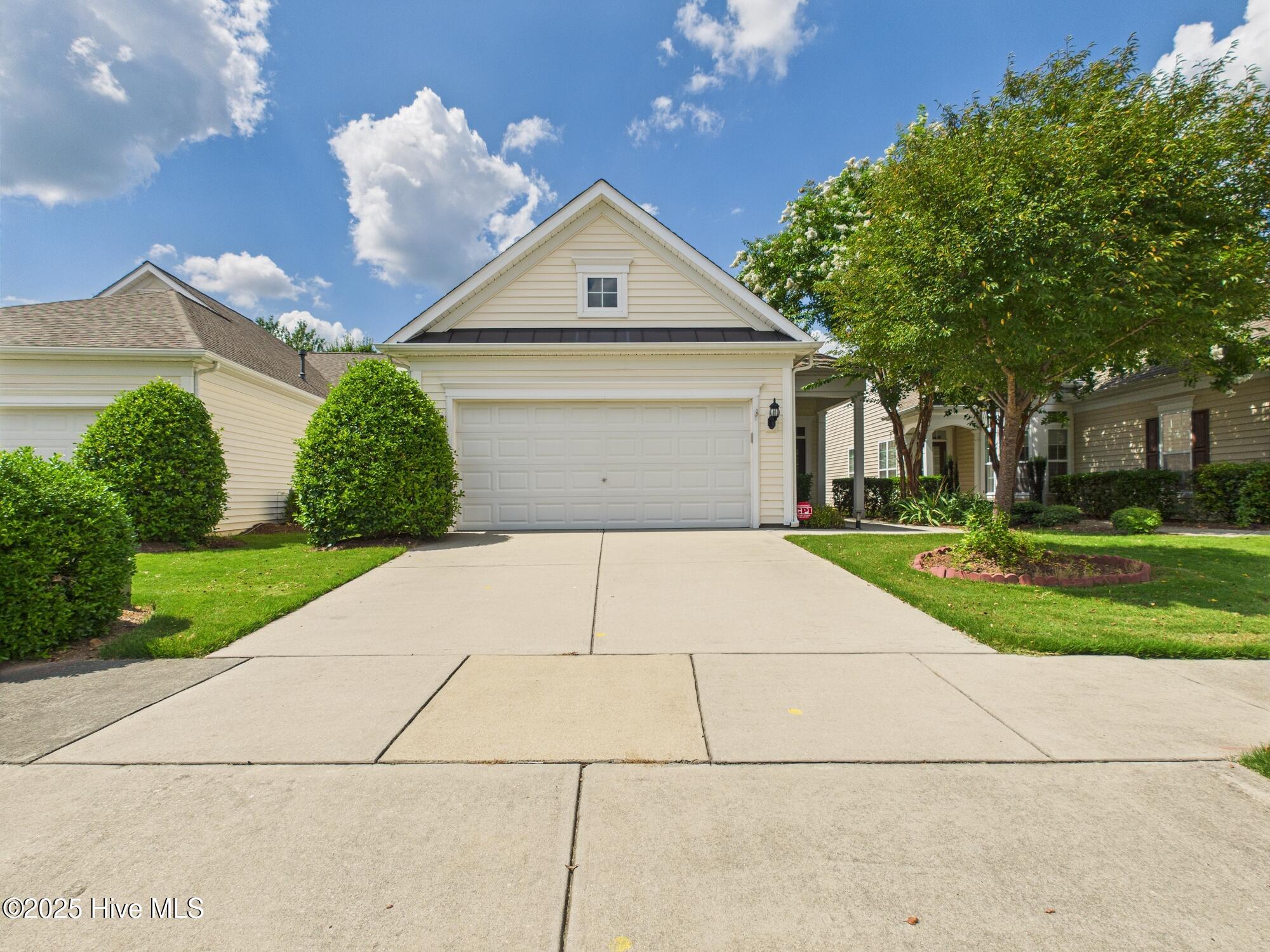 418 Easton Grey Loop Property Photo 1