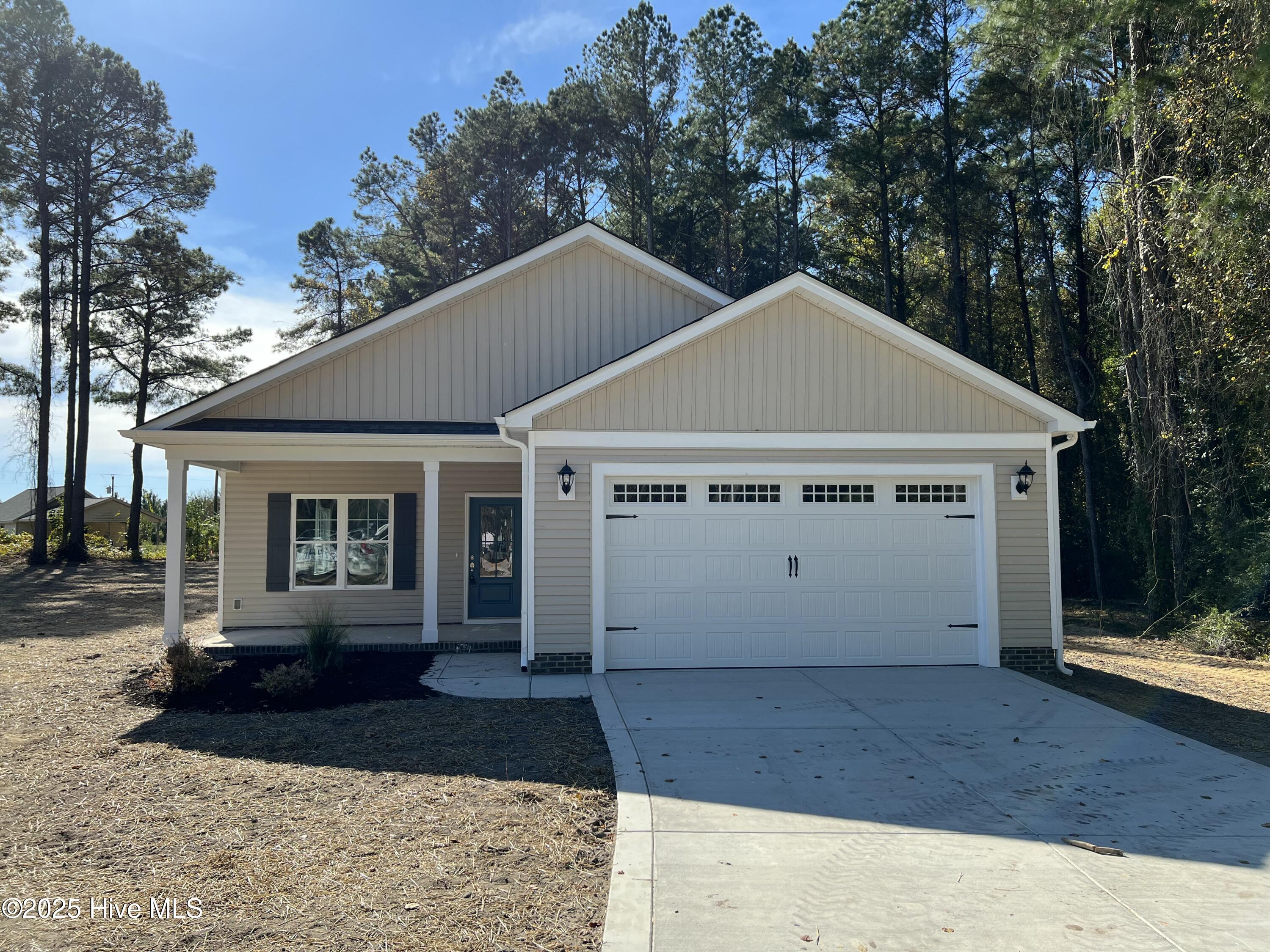 1752 Cardinal Drive Property Photo 1