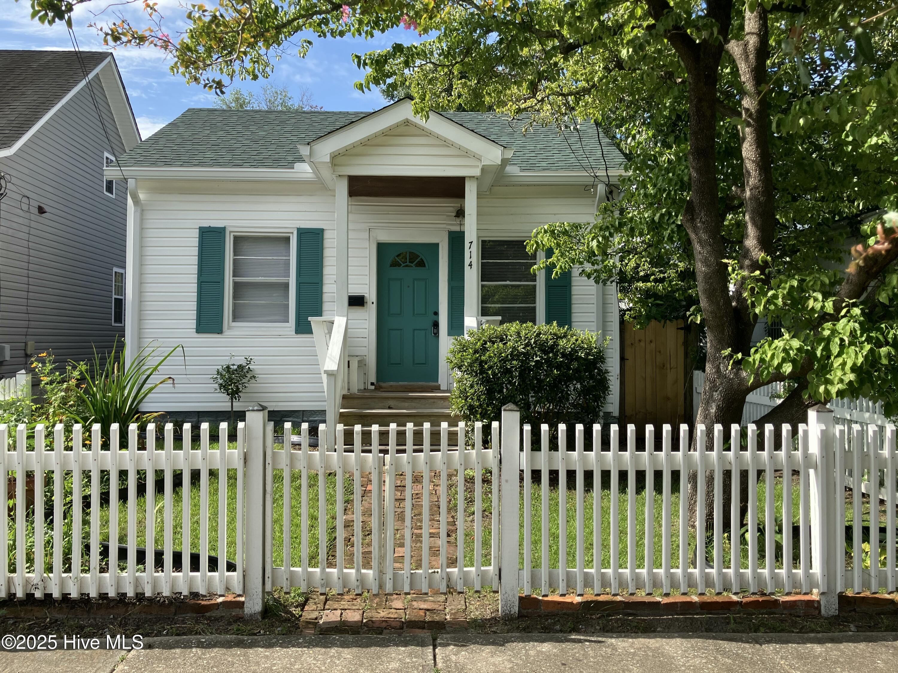 714 Ann Street Property Photo 1