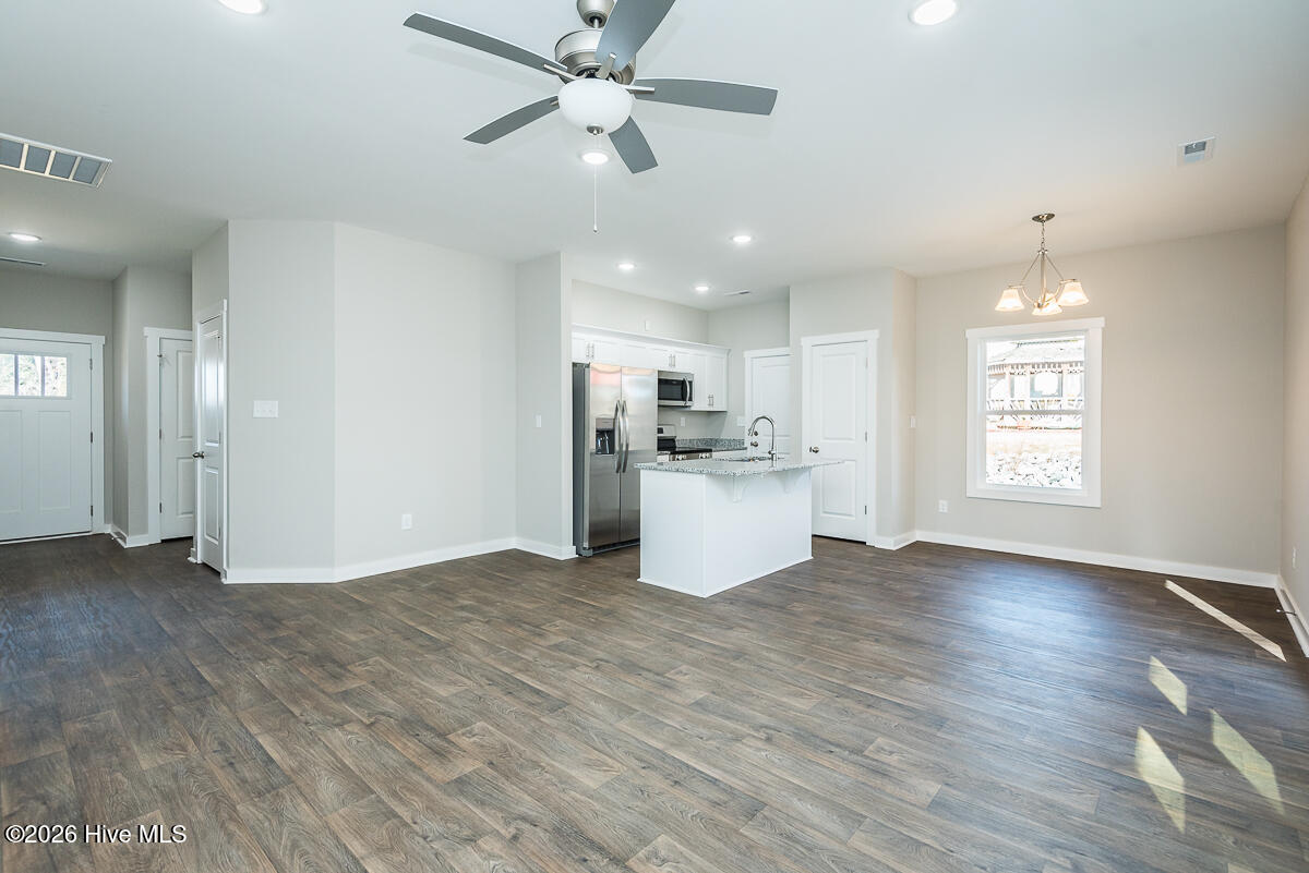 148 Ambergate Court Property Photo 8