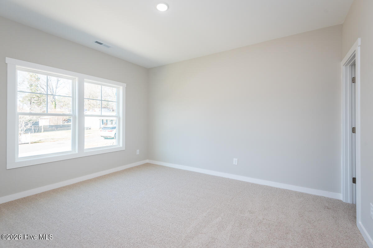 148 Ambergate Court Property Photo 15