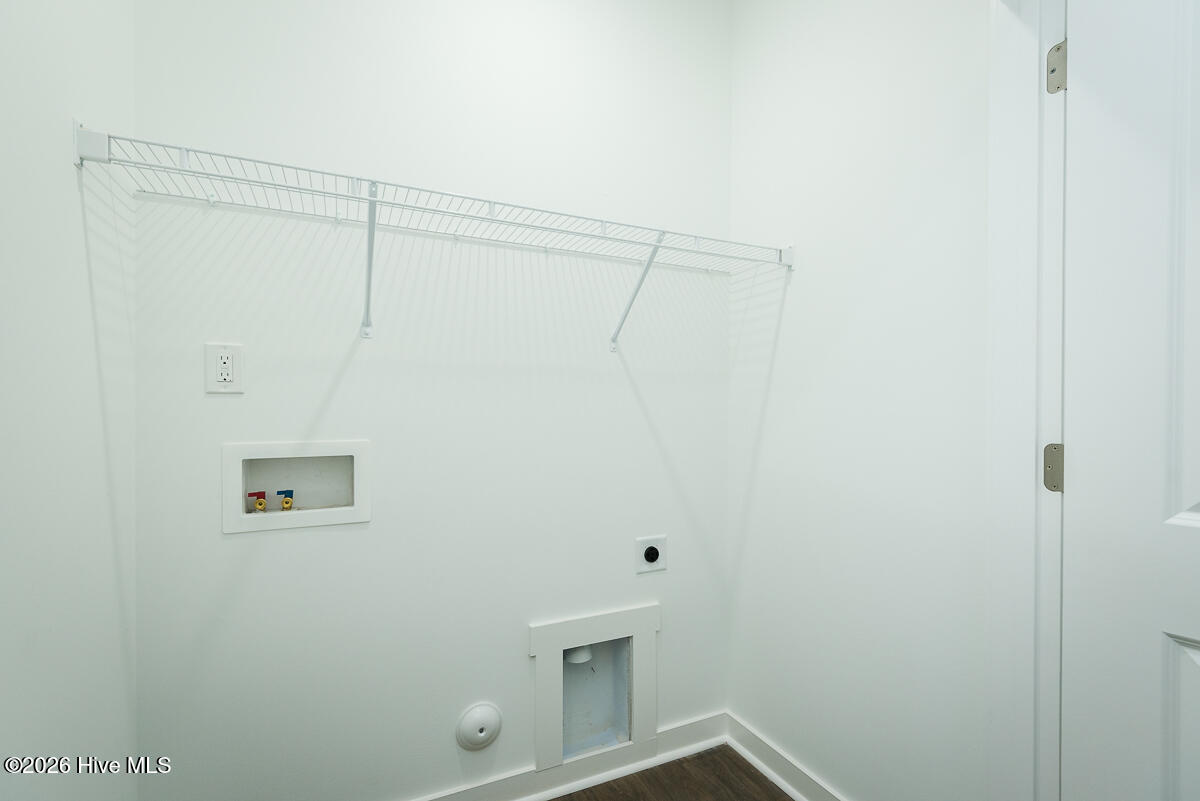 148 Ambergate Court Property Photo 18
