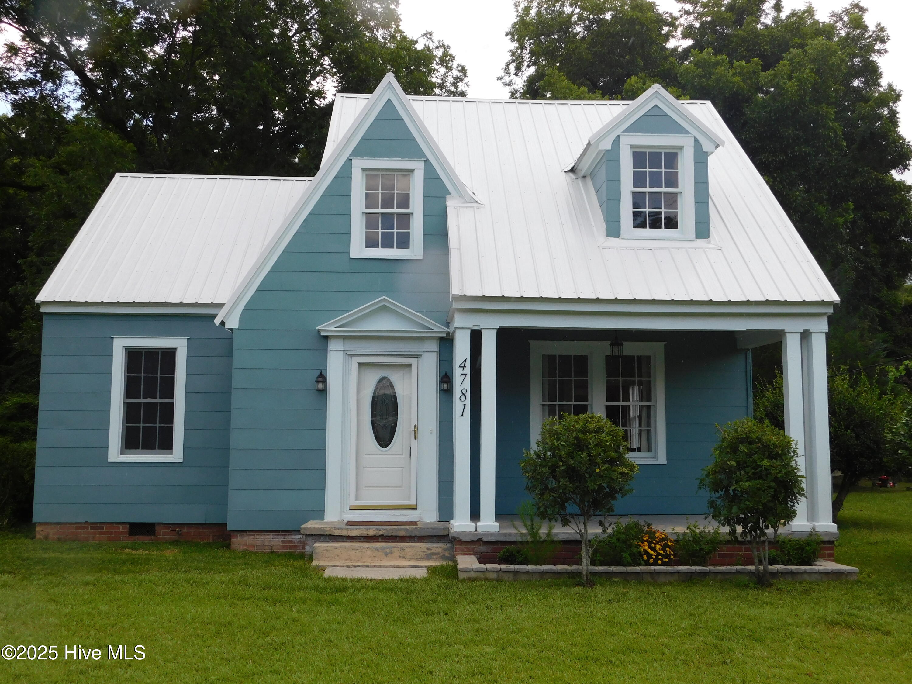 4781 Main Street