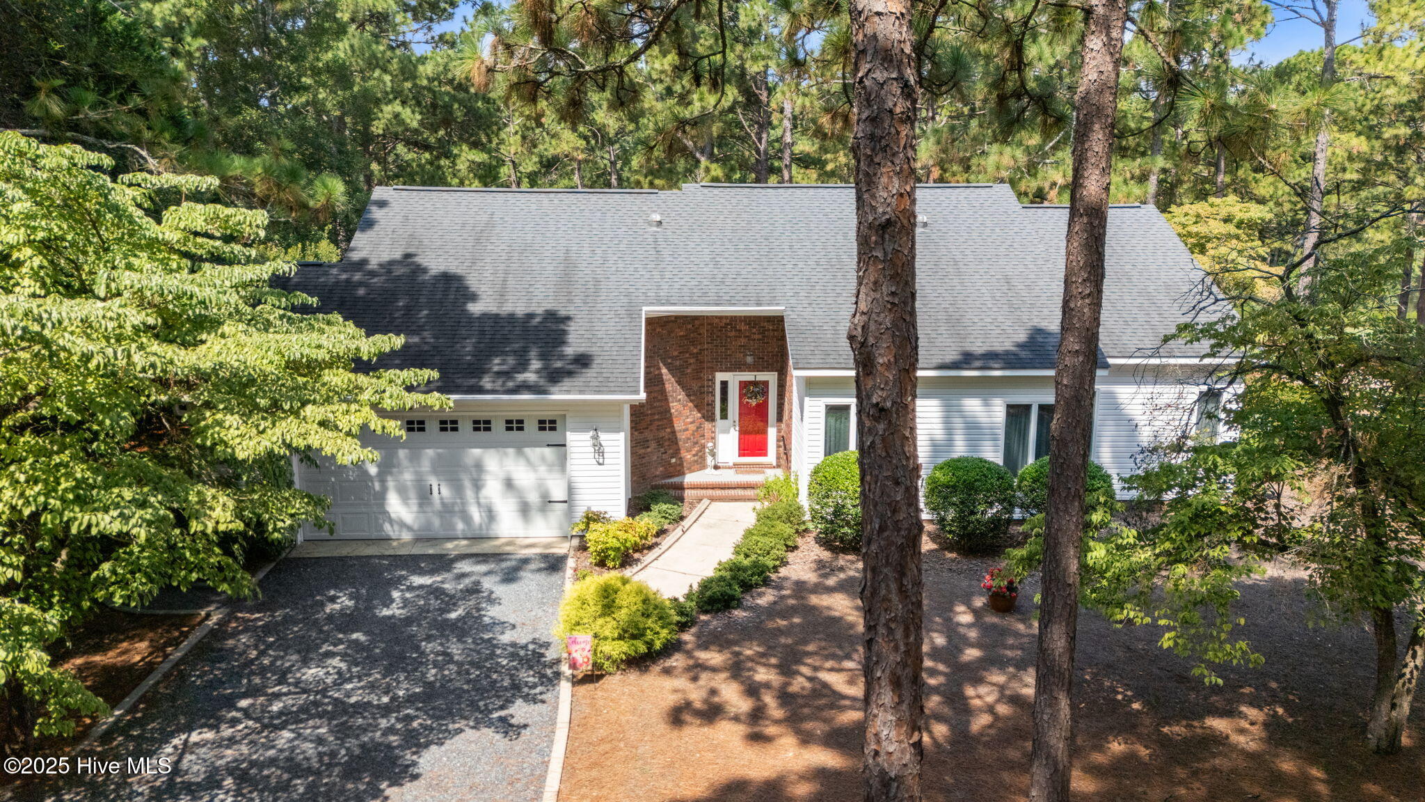 28 Windsong Place Property Photo 1