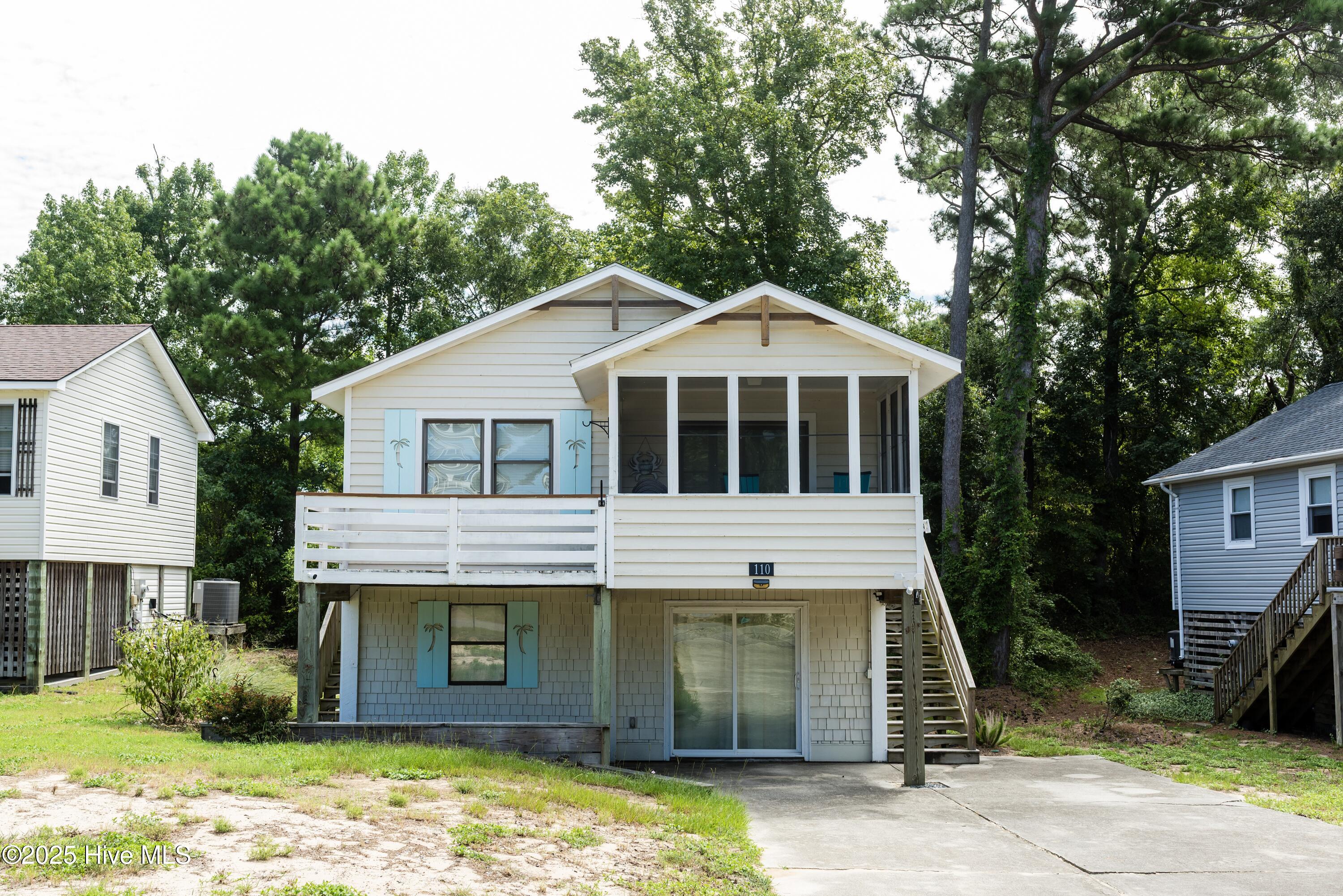 110 King Court Property Photo 1