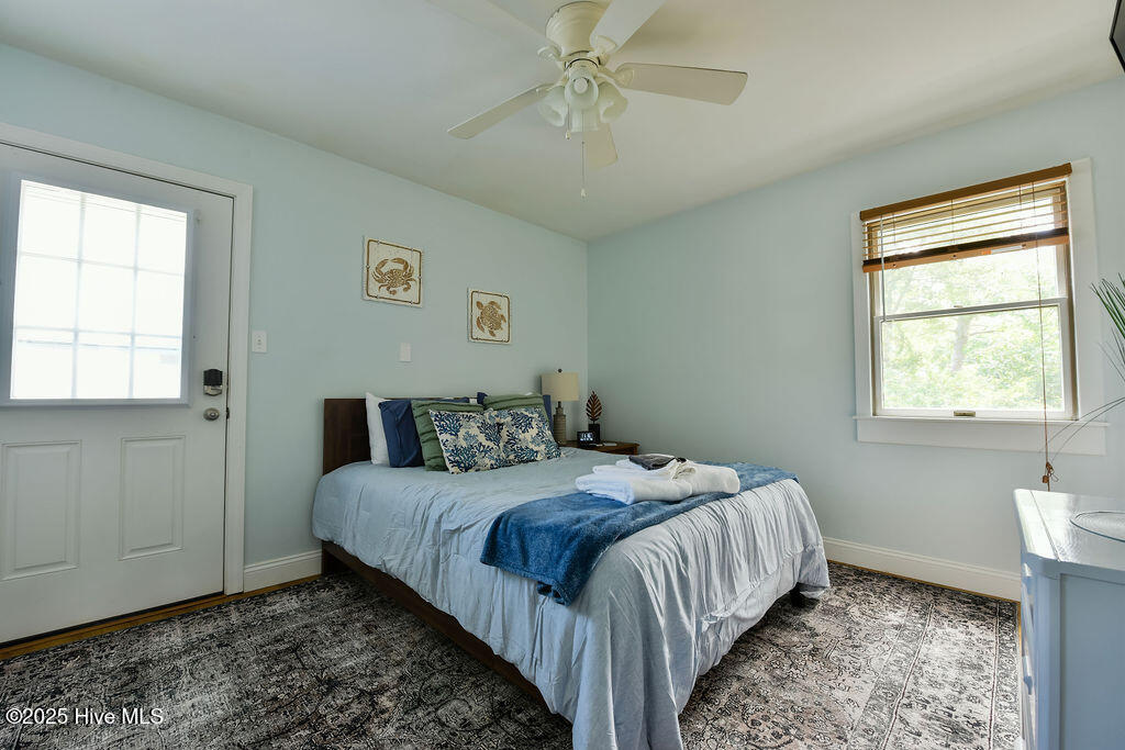 110 King Court Property Photo 14