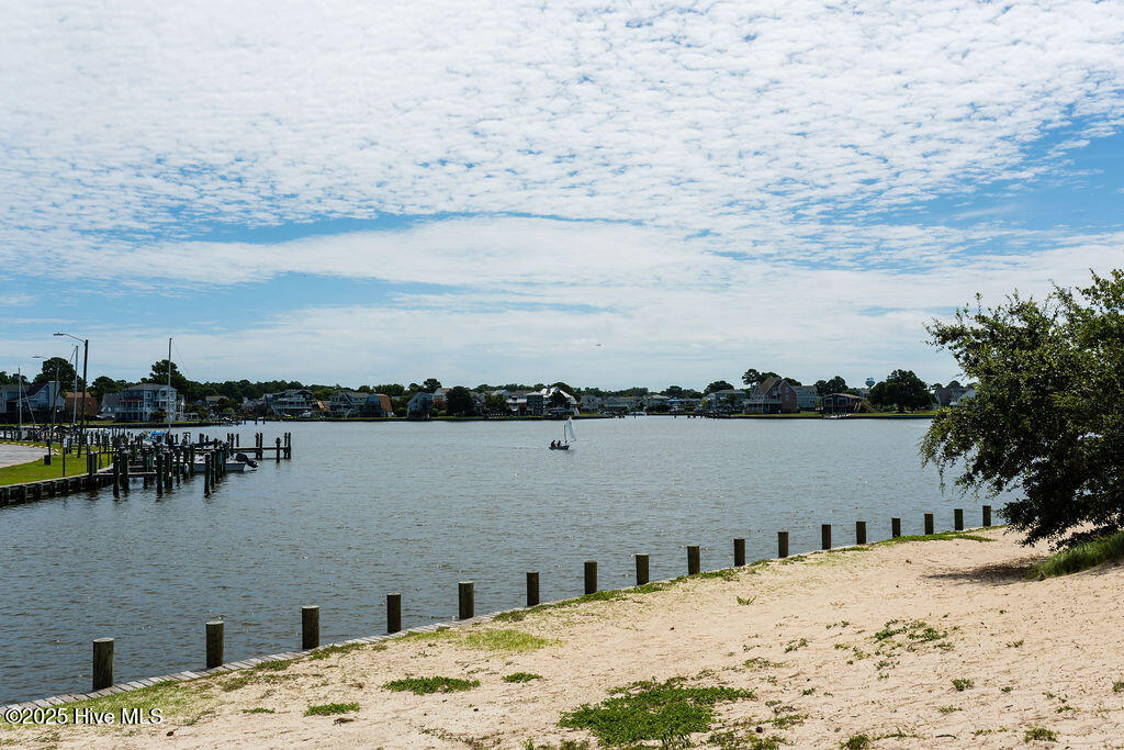 110 King Court Property Photo 32