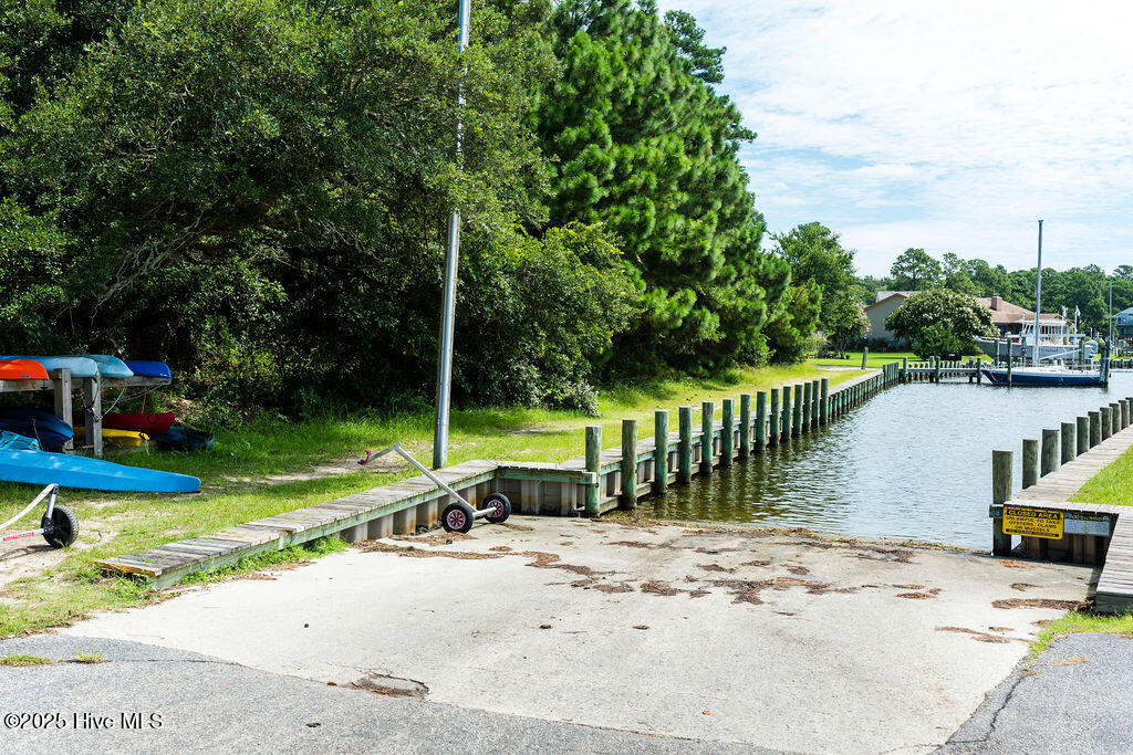 110 King Court Property Photo 37