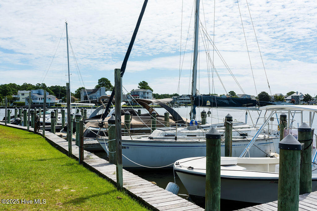 110 King Court Property Photo 38