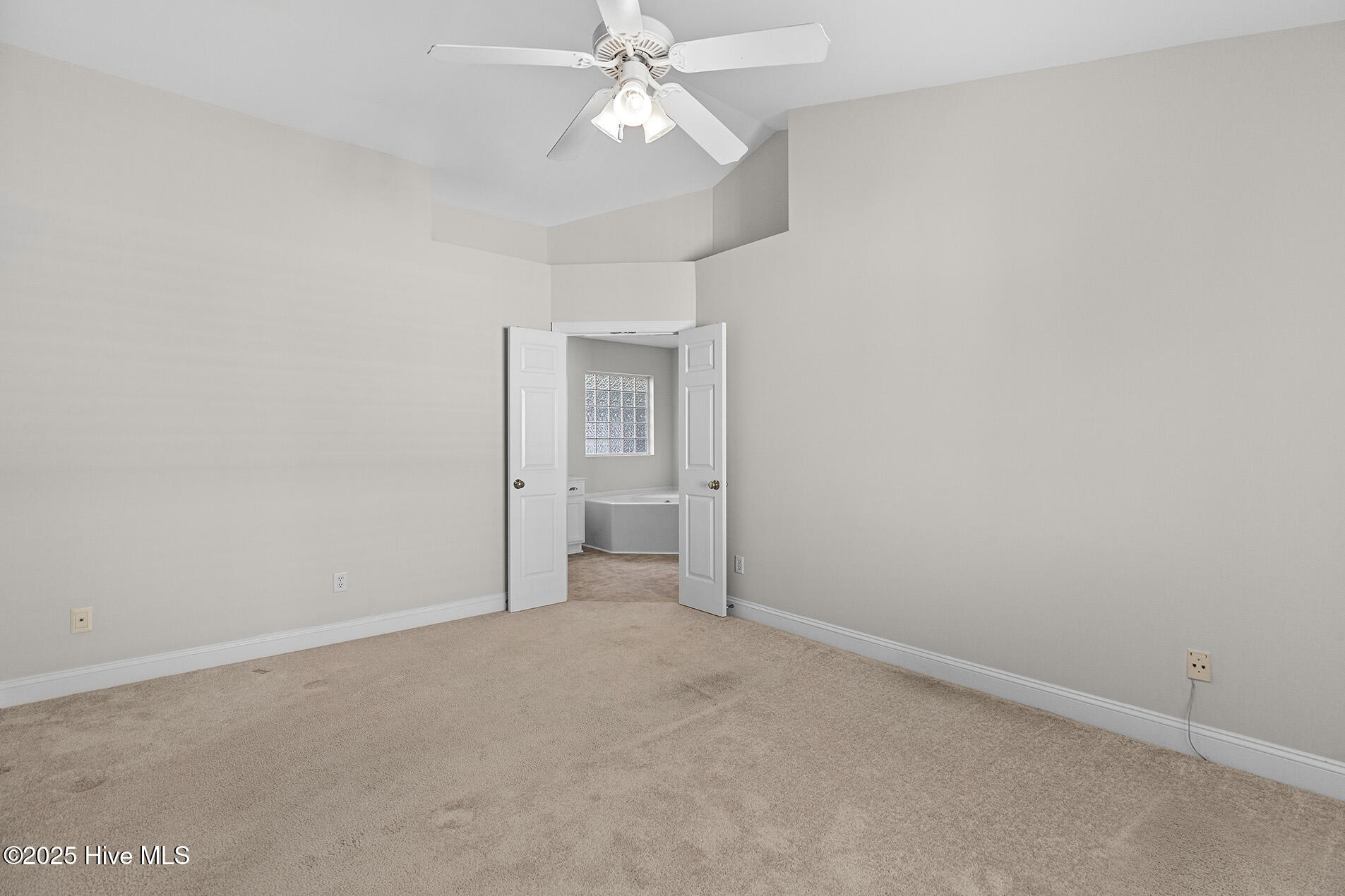 4024 Rounding Bend Lane Property Photo 17