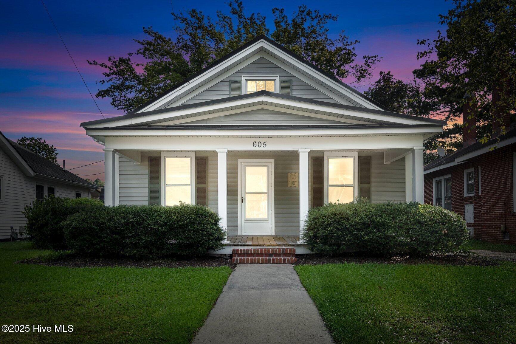 605 Saint David Street Property Photo 1