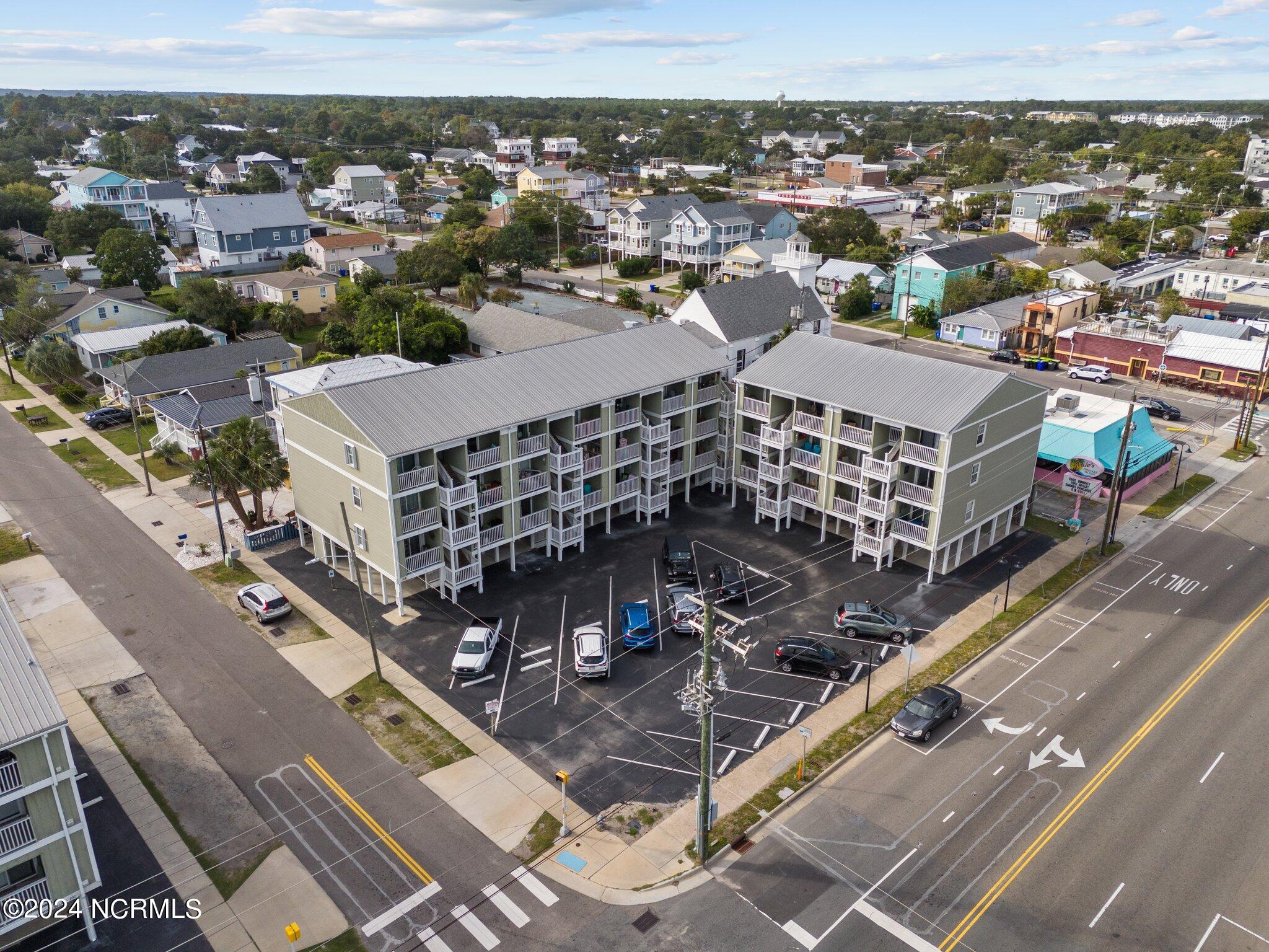 108 S Lake Park Boulevard Unit 101 Property Photo 1