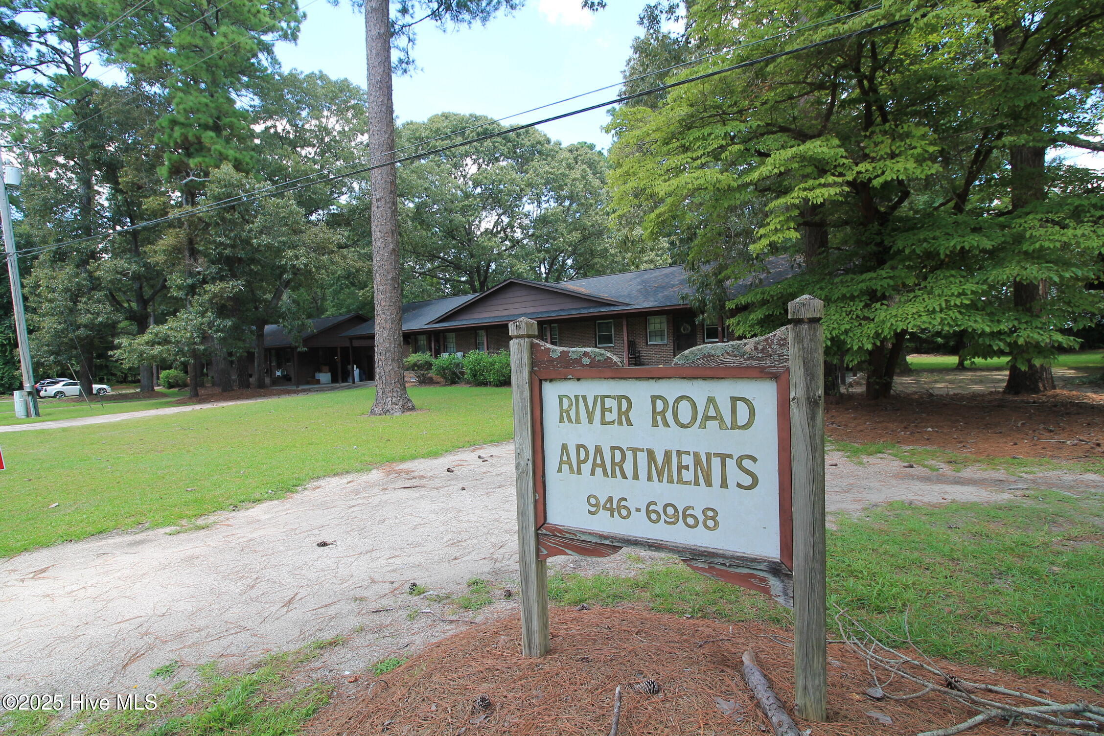 6137 River Road Property Photo