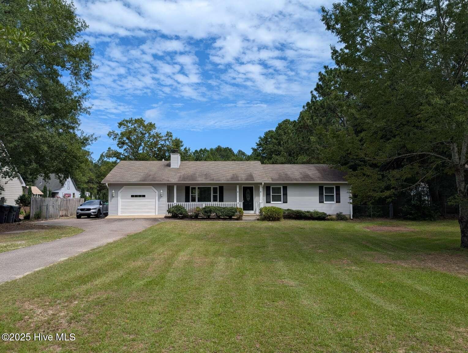 1406 Eastview Drive Property Photo 1