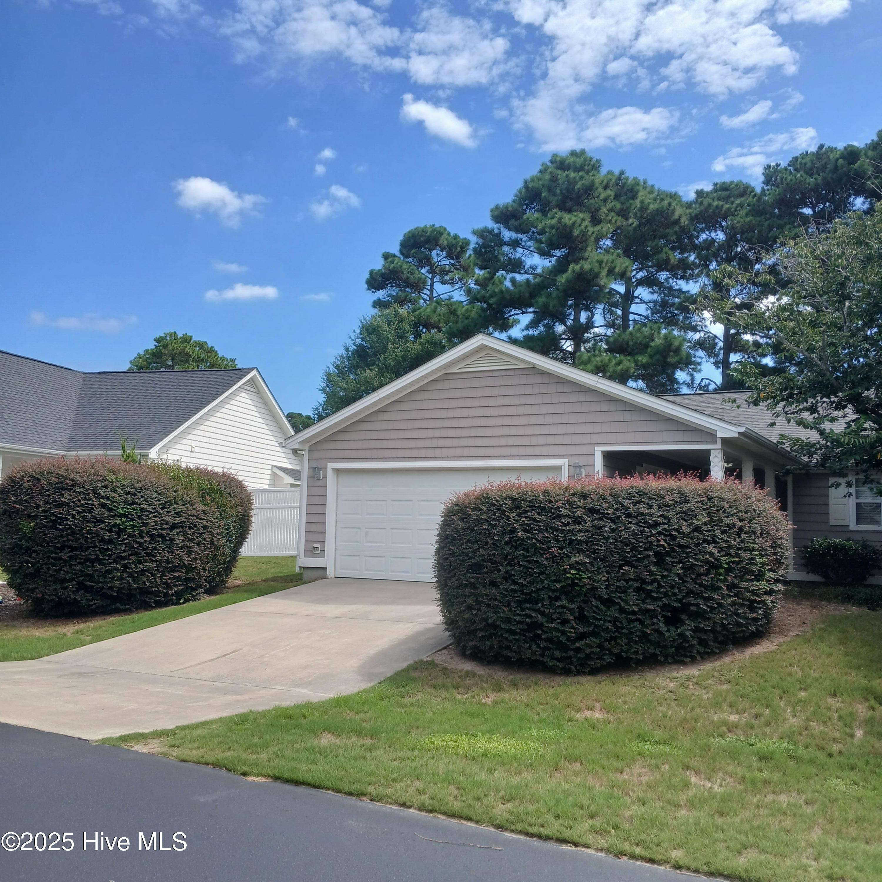 4999 Glen Cove Drive Property Photo 1