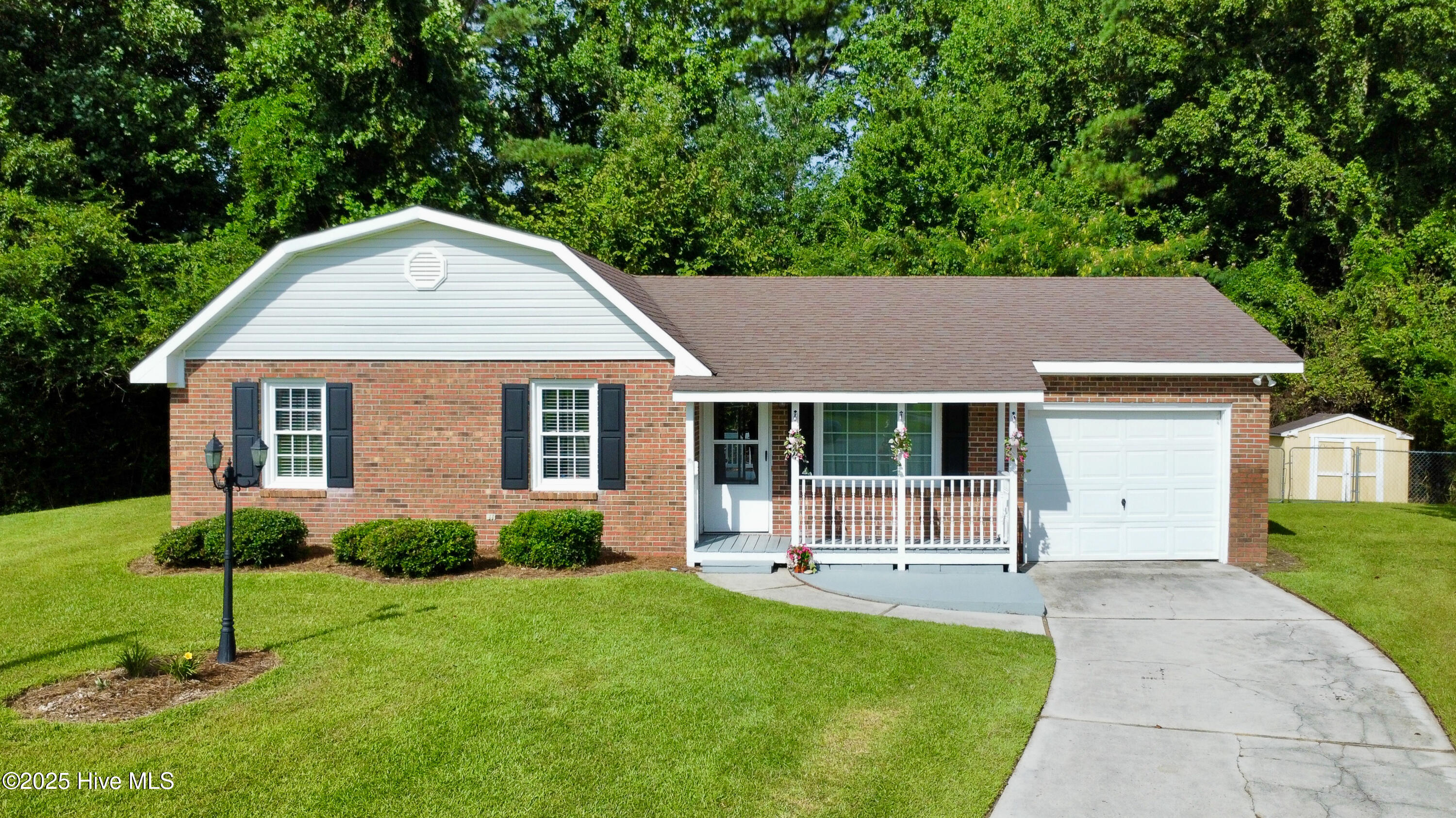 110 Kyle Drive Property Photo 1